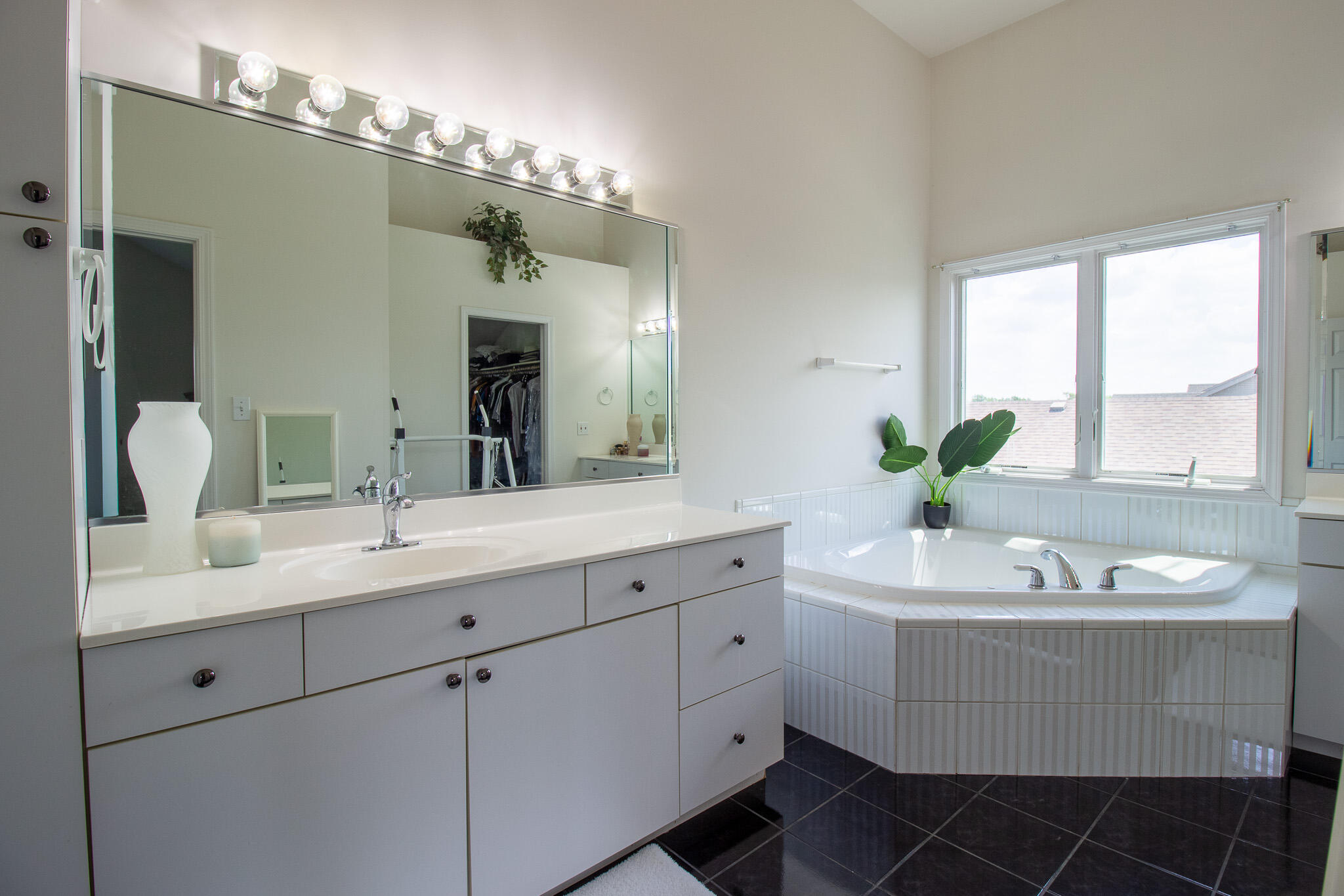 2228 Keene Drive, Schererville, IN 46375; Image #36