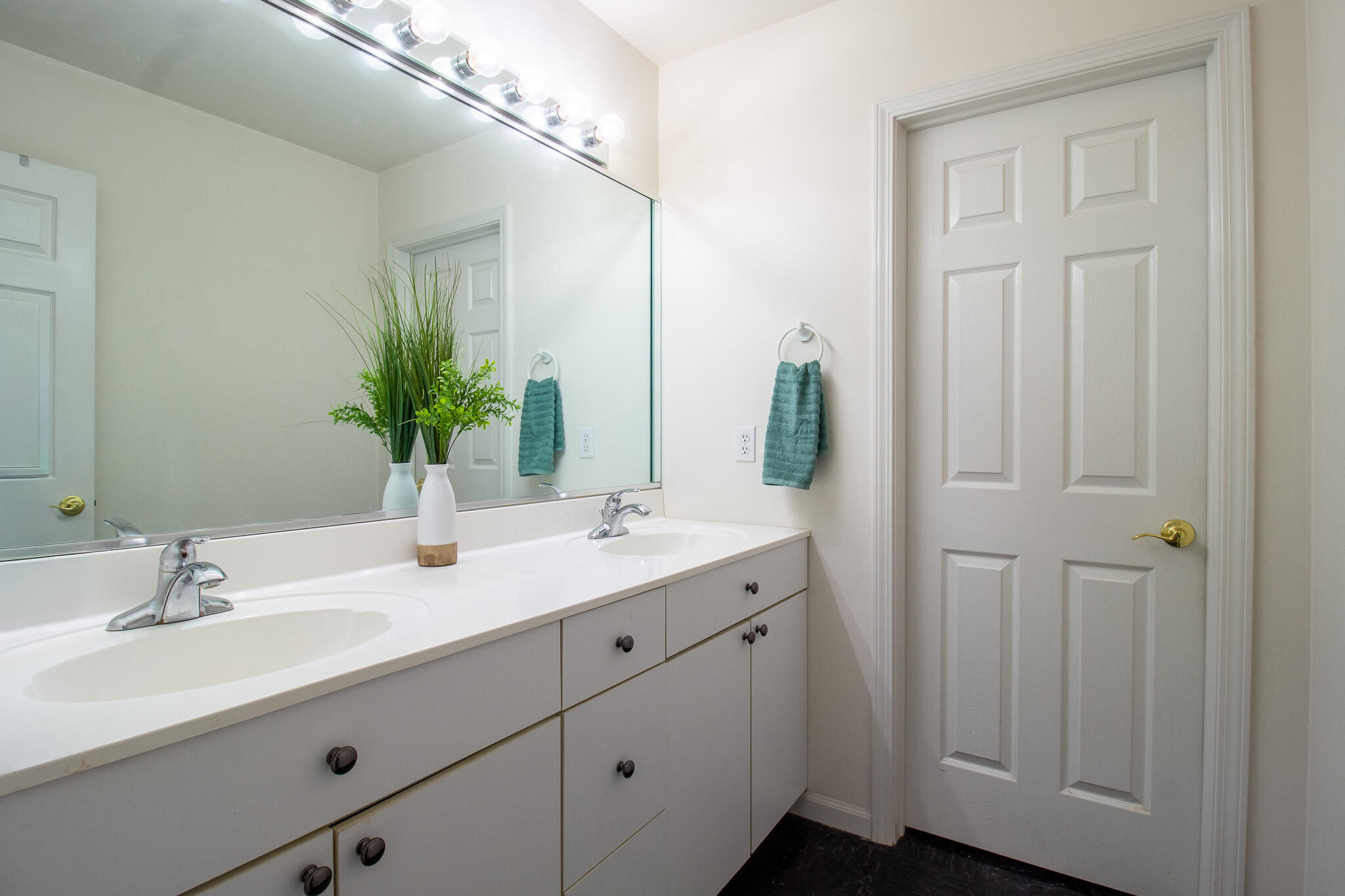 2228 Keene Drive, Schererville, IN 46375; Image #44