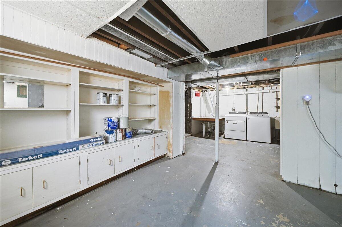 3 Harrison Boulevard, Valparaiso, IN 46383; Image #24