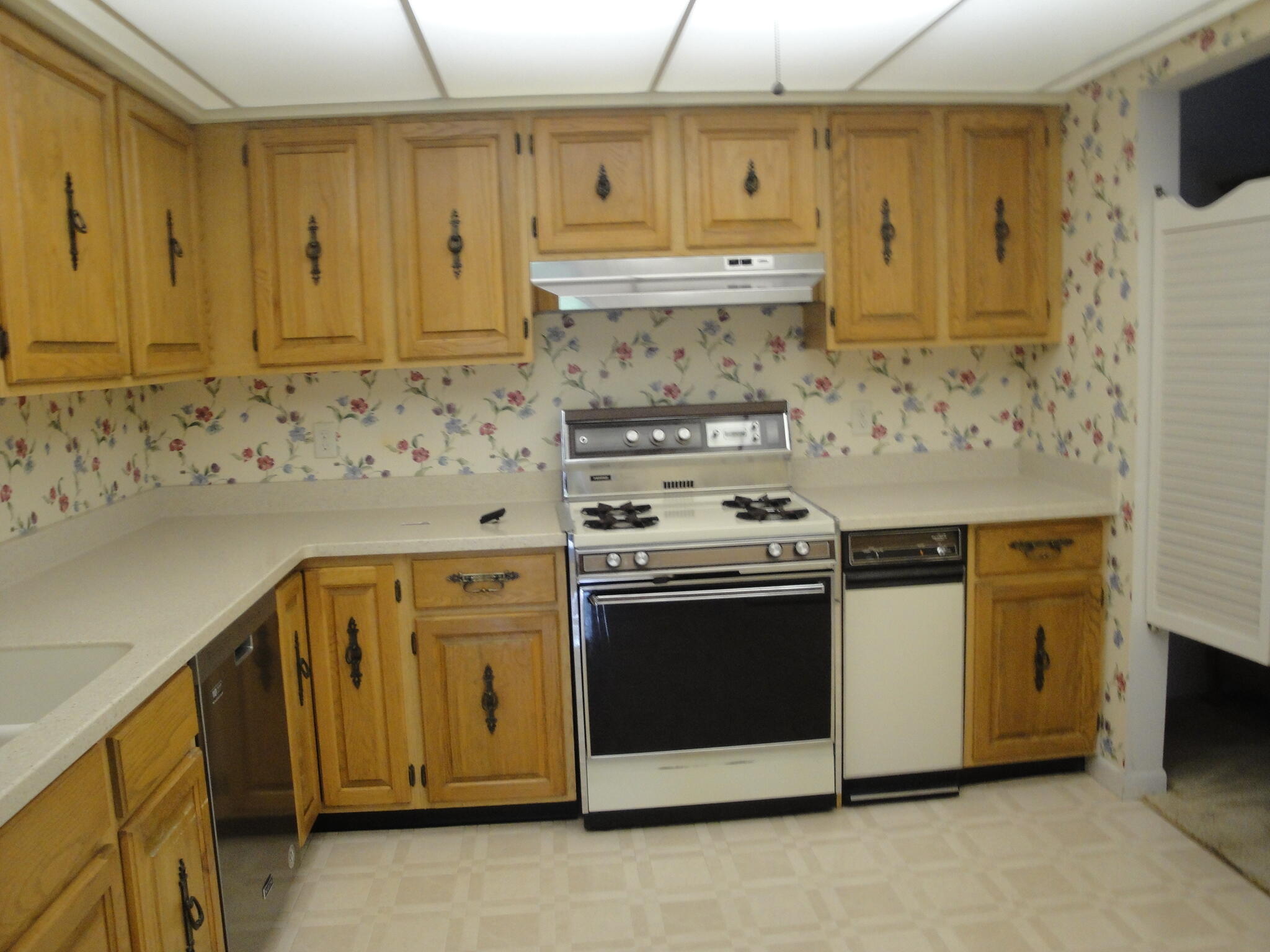 8805 Janeway Court, Munster, IN #K8, 46321; Image #9