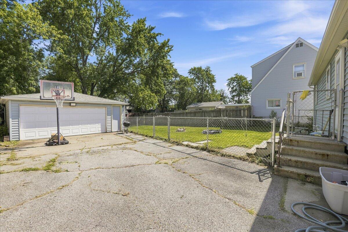 1112 E 39th Place, Griffith, IN 46319; Image #18