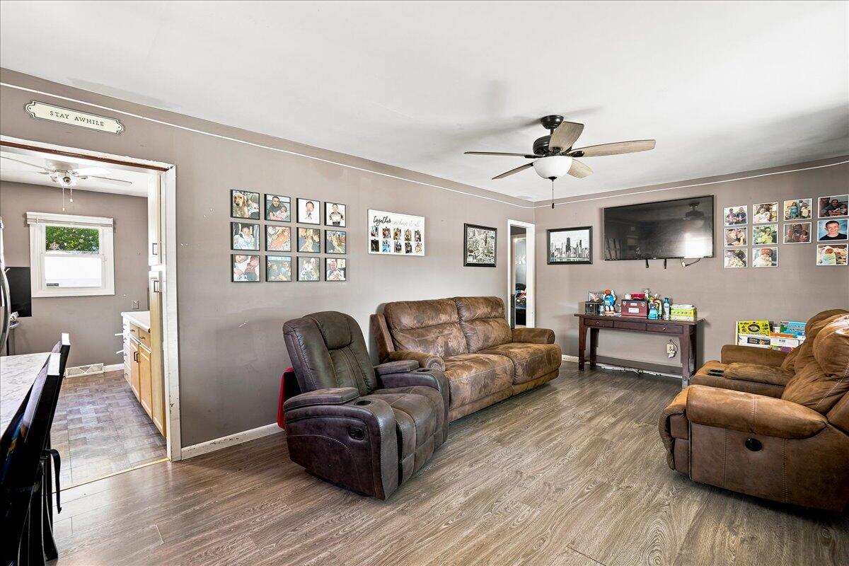 1112 E 39th Place, Griffith, IN 46319; Image #2