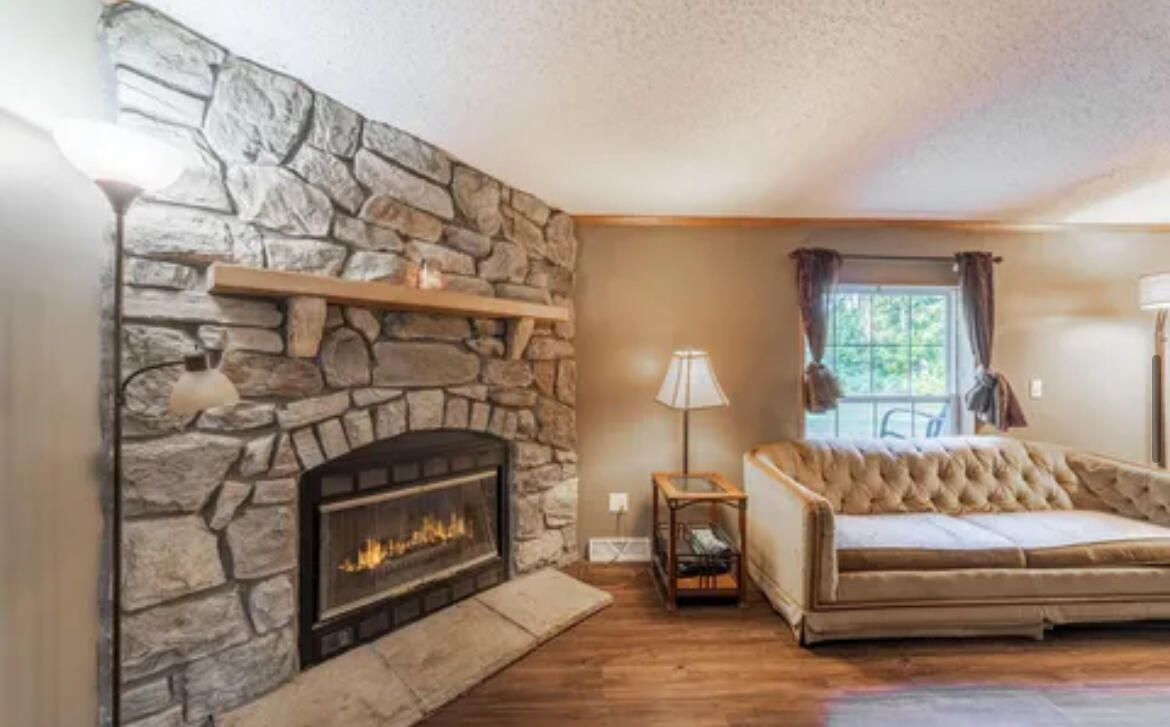 688 County Road 1100 S, Wolcott, IN 47995; Image #12