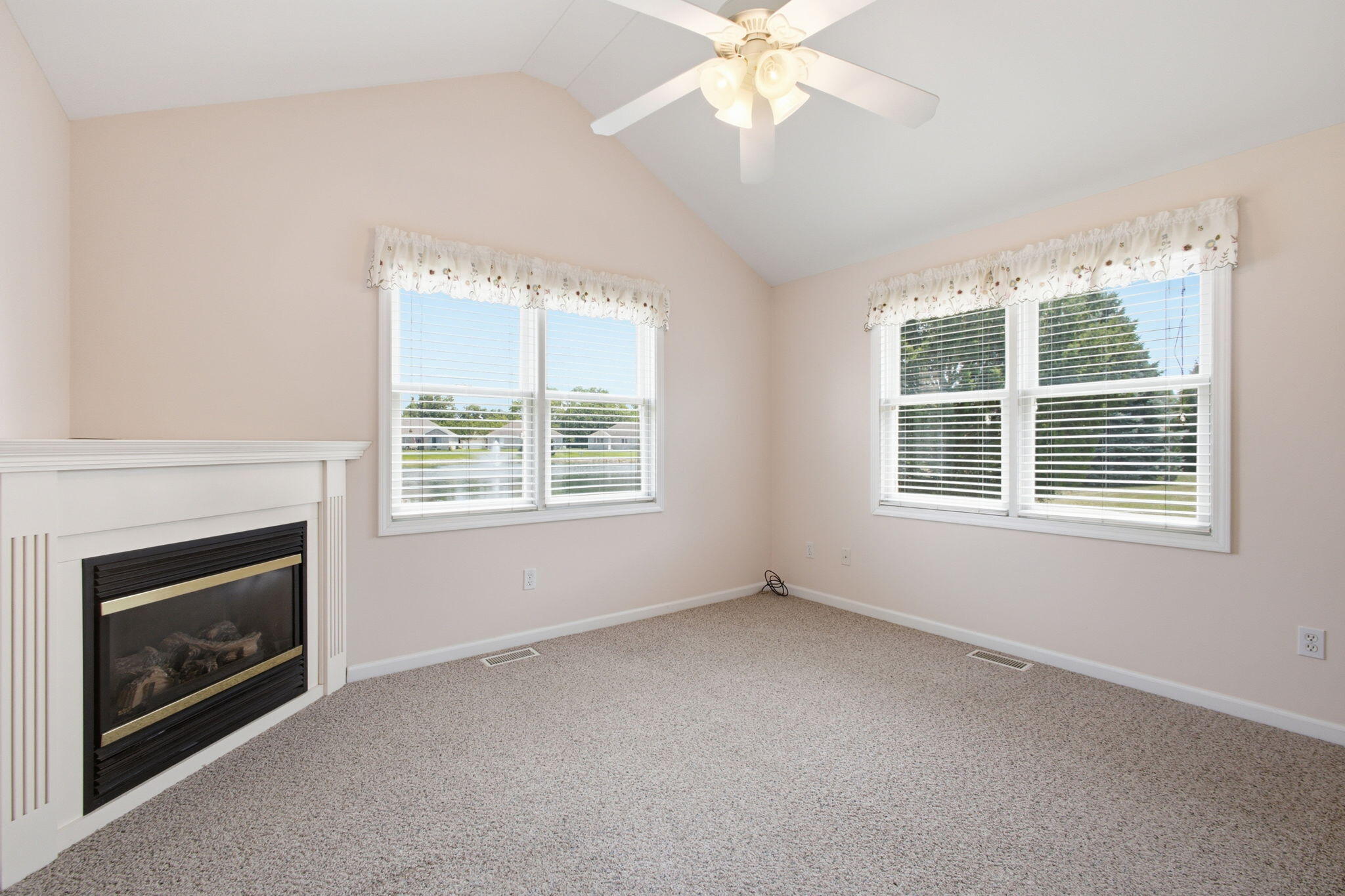 1001 Carnation Street SE, DeMotte, IN #B, 46310; Image #18