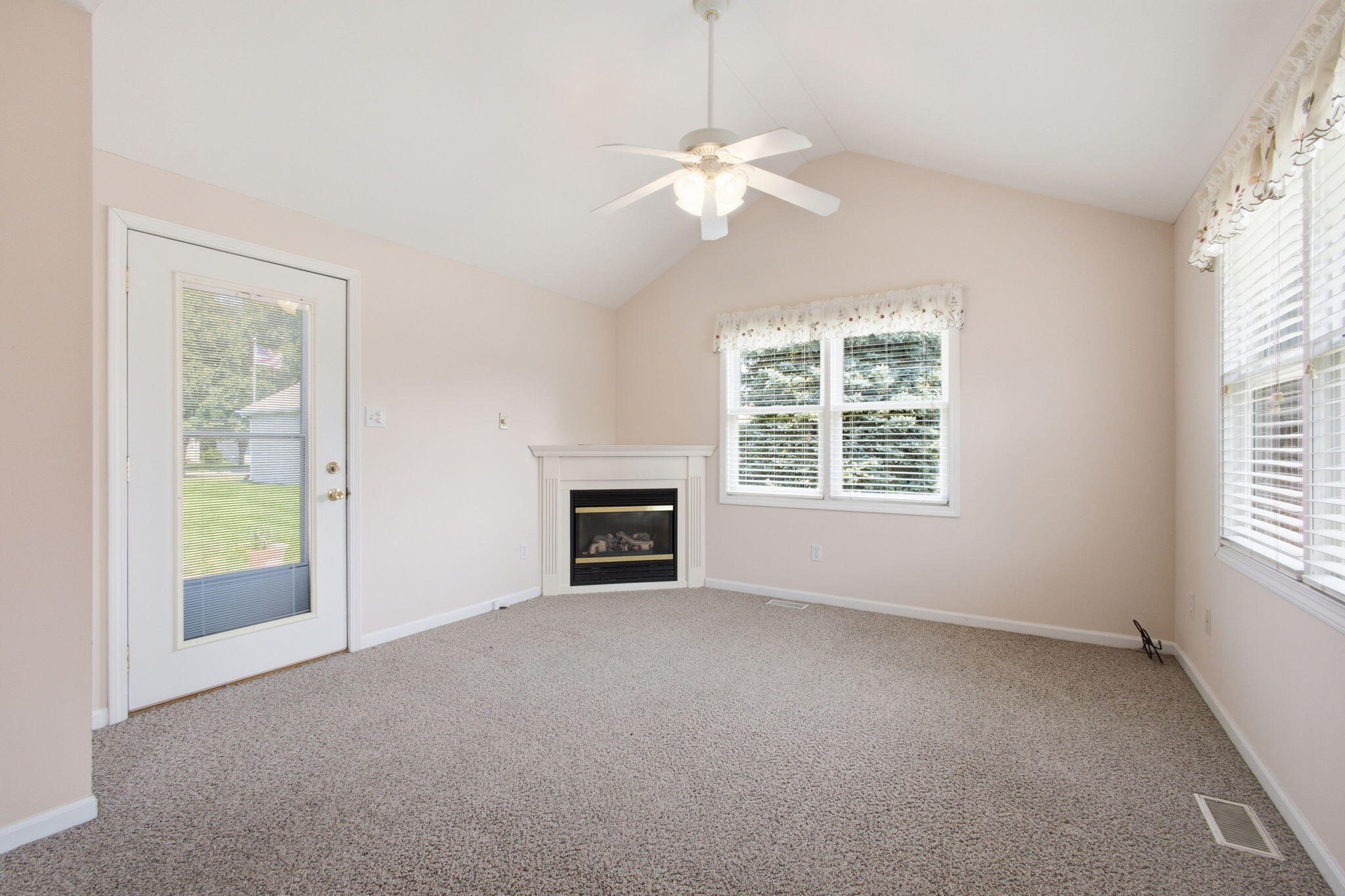 1001 Carnation Street SE, DeMotte, IN #B, 46310; Image #19