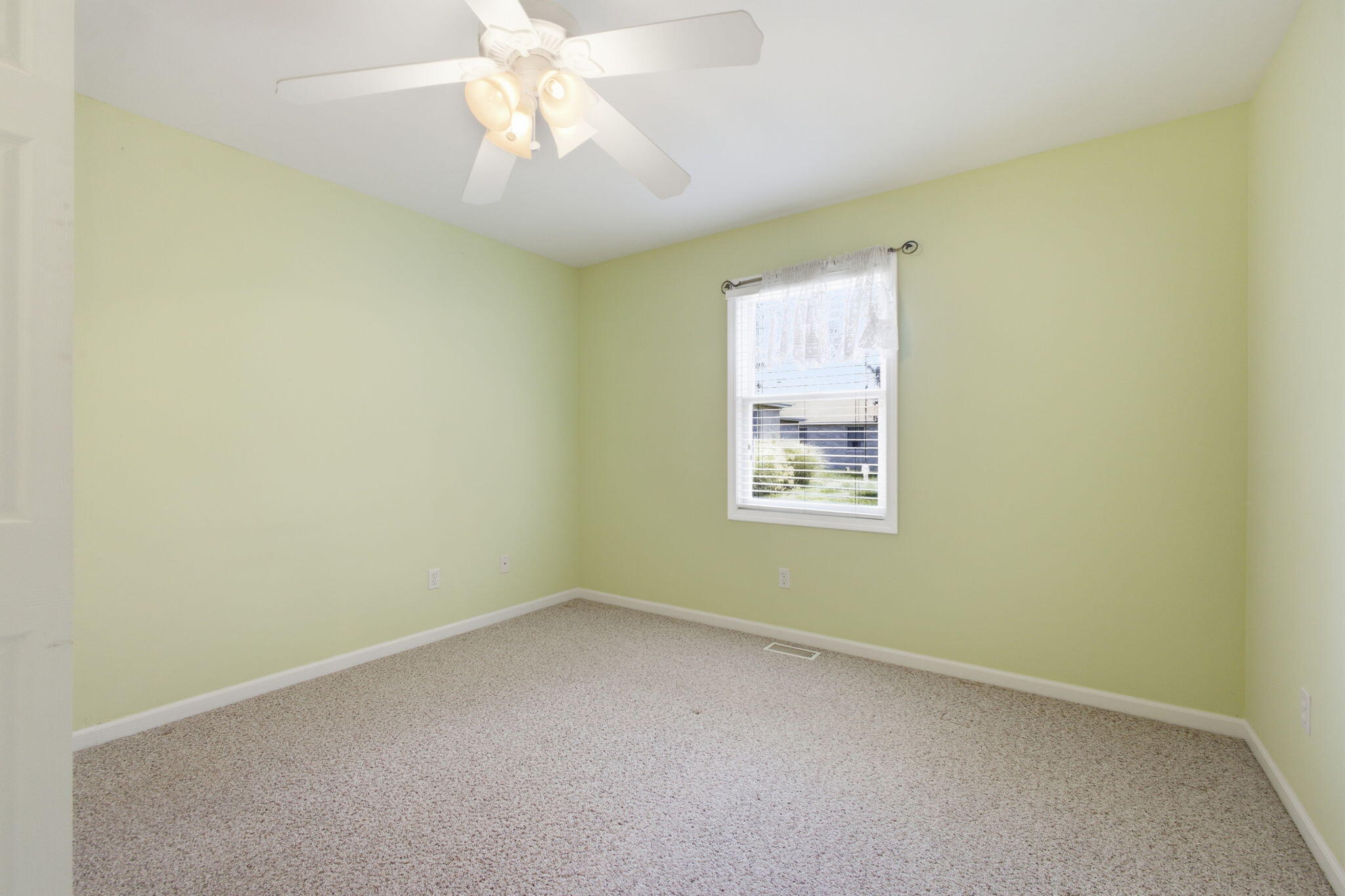 1001 Carnation Street SE, DeMotte, IN #B, 46310; Image #28