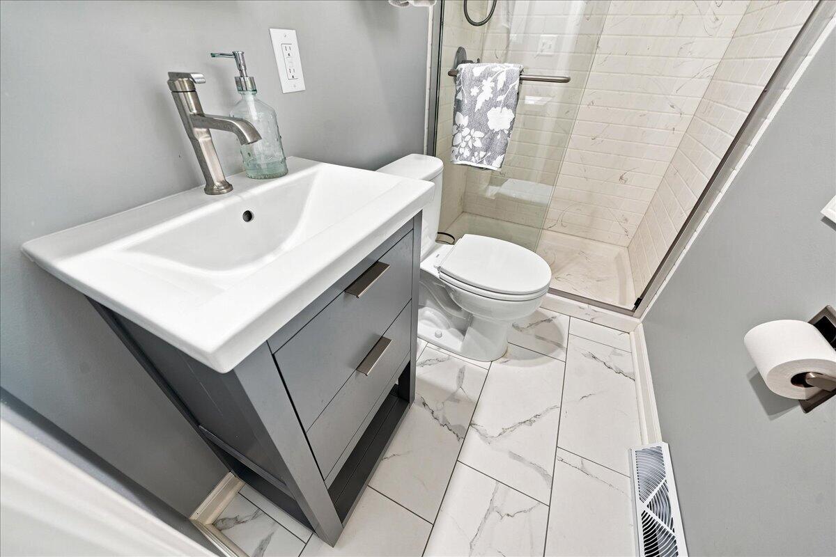 9212 White Oak Avenue, Munster, IN 46321; Image #22