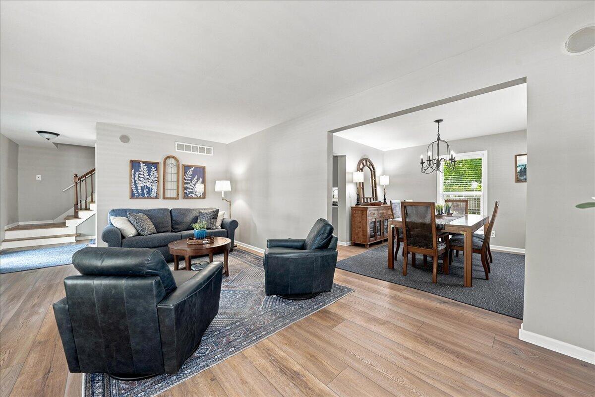 9212 White Oak Avenue, Munster, IN 46321; Image #8