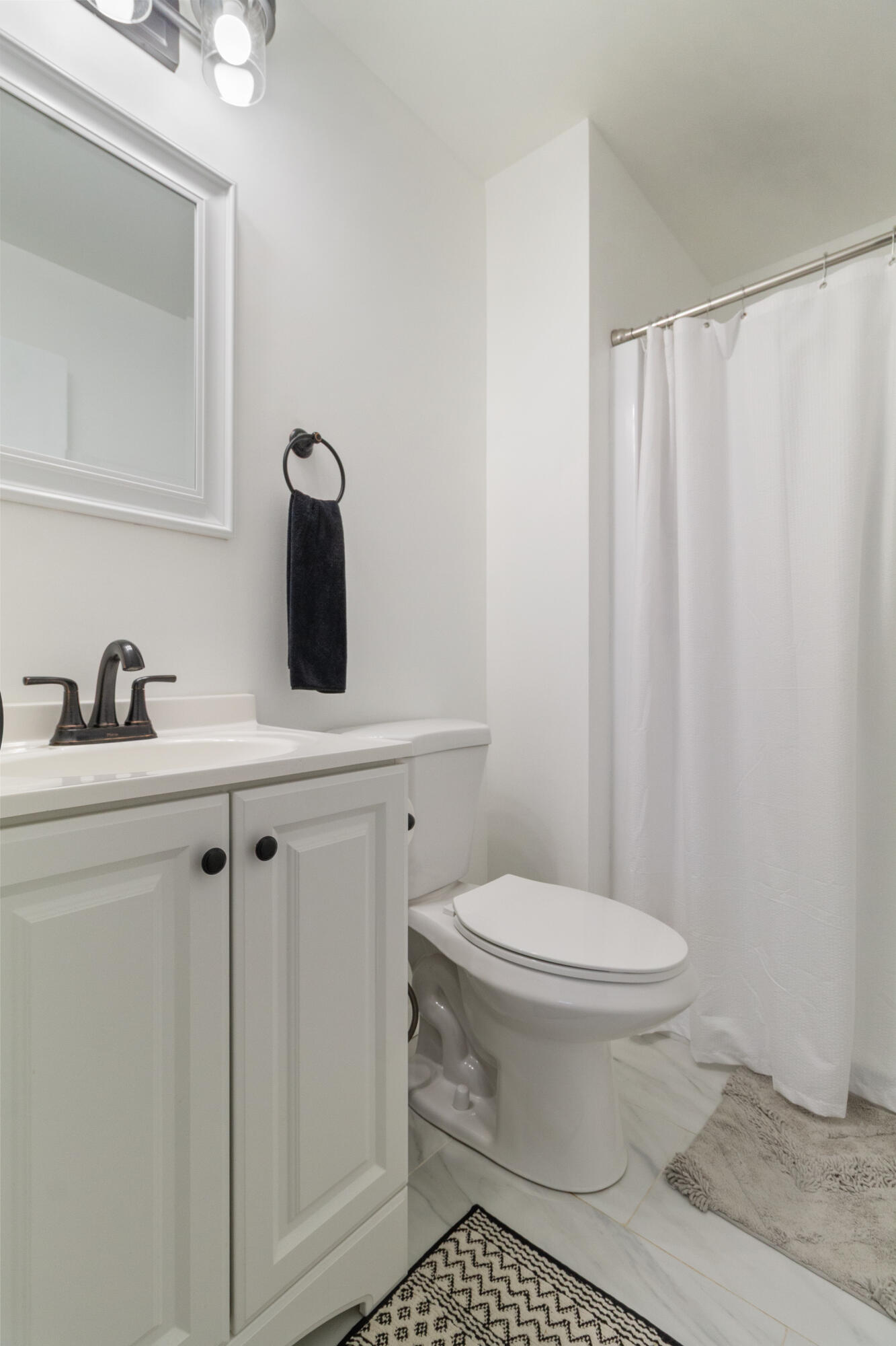 9621 Merrillville Road, Crown Point, IN #304, 46307; Image #10