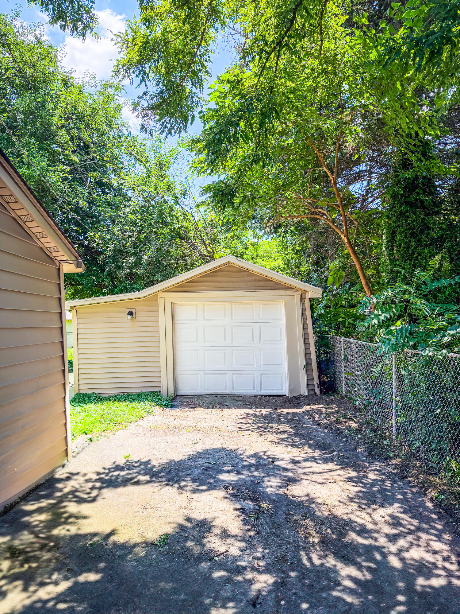1019 Devonshire Street, Hobart, IN 46342; Image #16