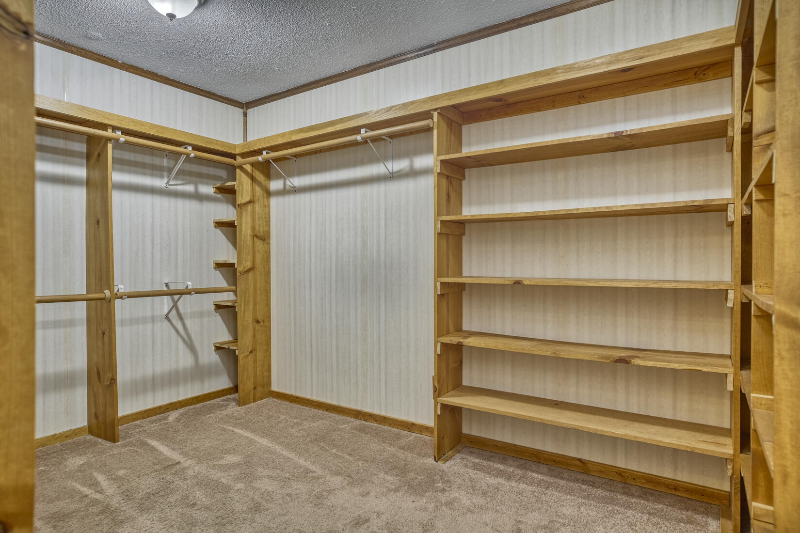 9713 N 490 E, DeMotte, IN 46310; Image #16