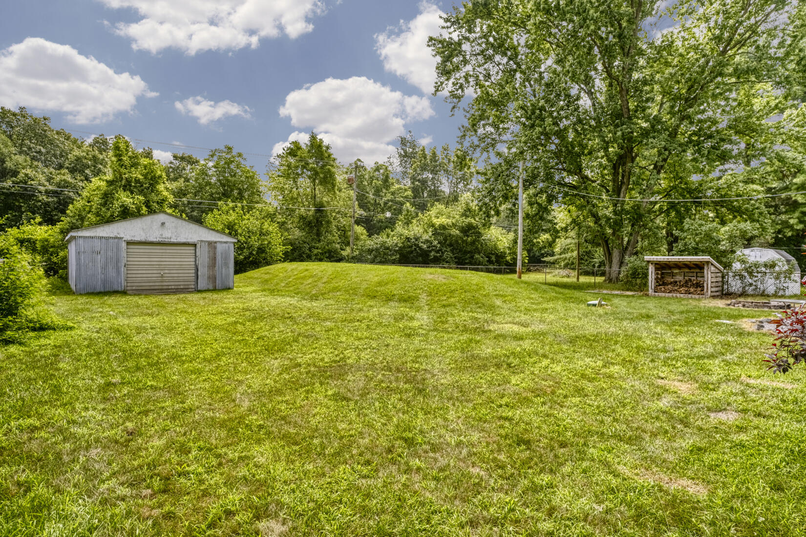 9713 N 490 E, DeMotte, IN 46310; Image #2