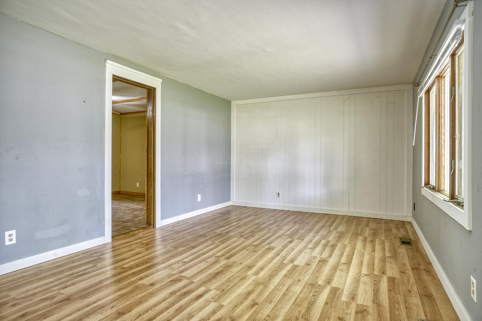 9713 N 490 E, DeMotte, IN 46310; Image #7