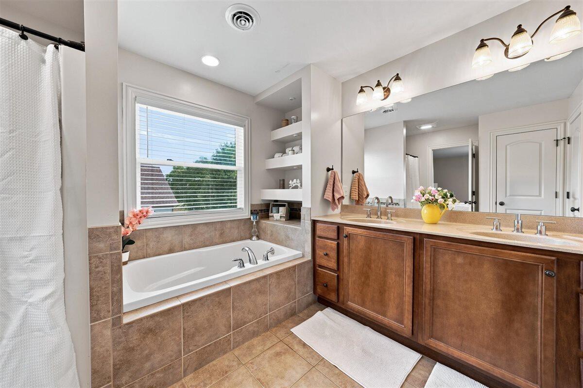 179 Palomino Lane, Valparaiso, IN 46383; Image #24