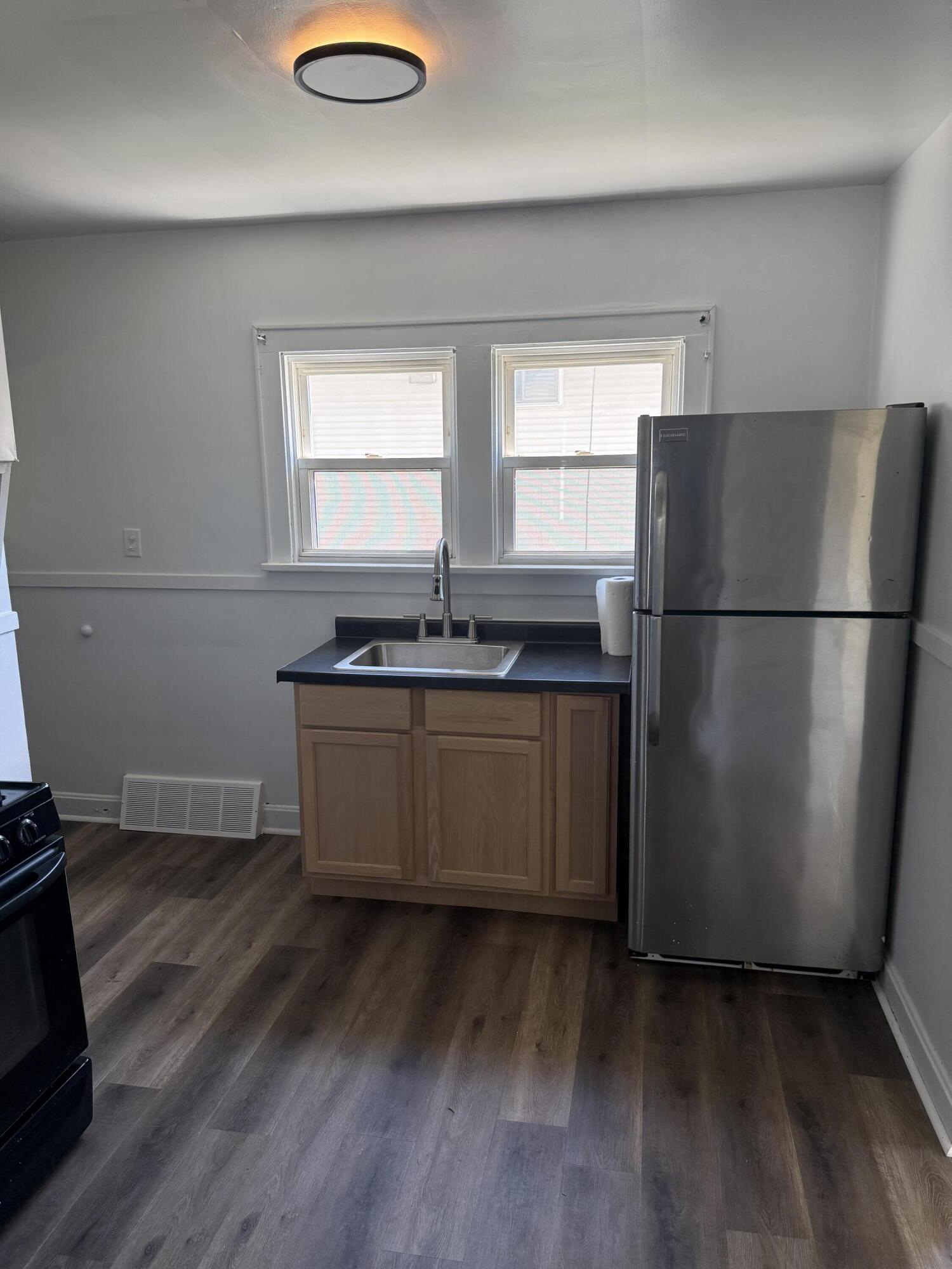 7545 New Hampshire Avenue, Hammond, IN 46323; Image #7