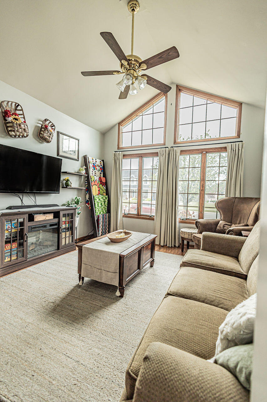 340 E 123rd Place, Crown Point, IN 46307; Image #2