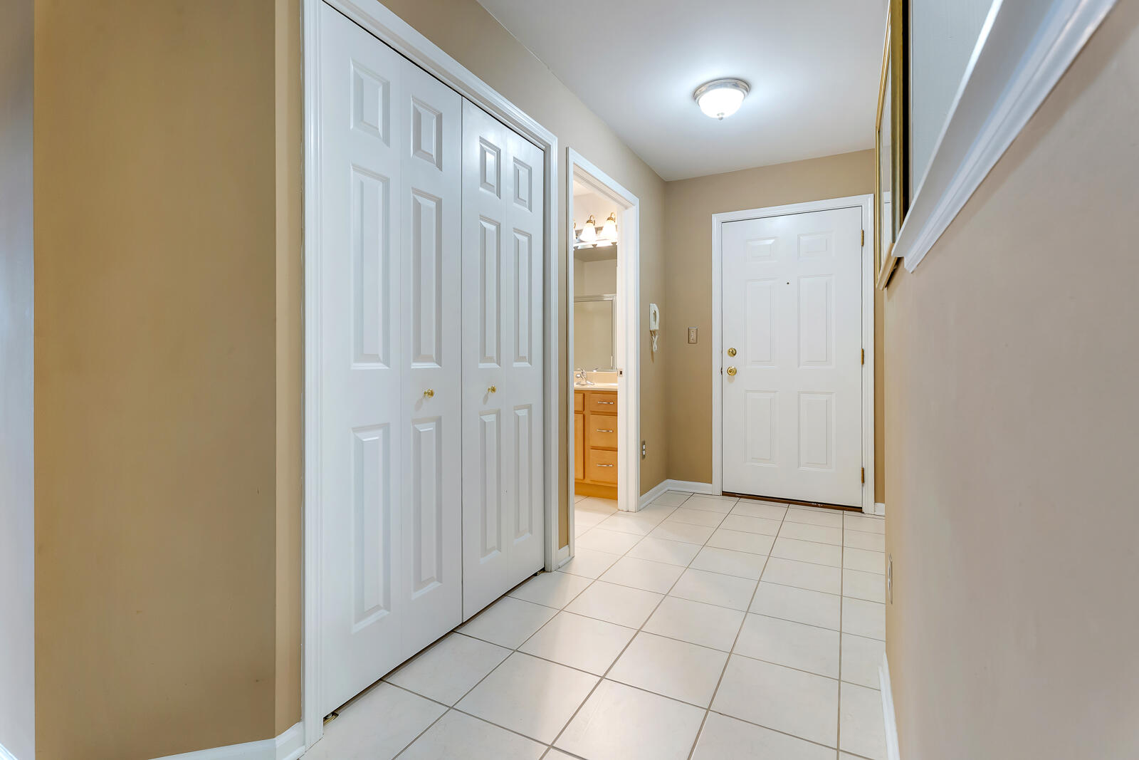 635 Cambridge Court, Munster, IN #2b, 46321; Image #5