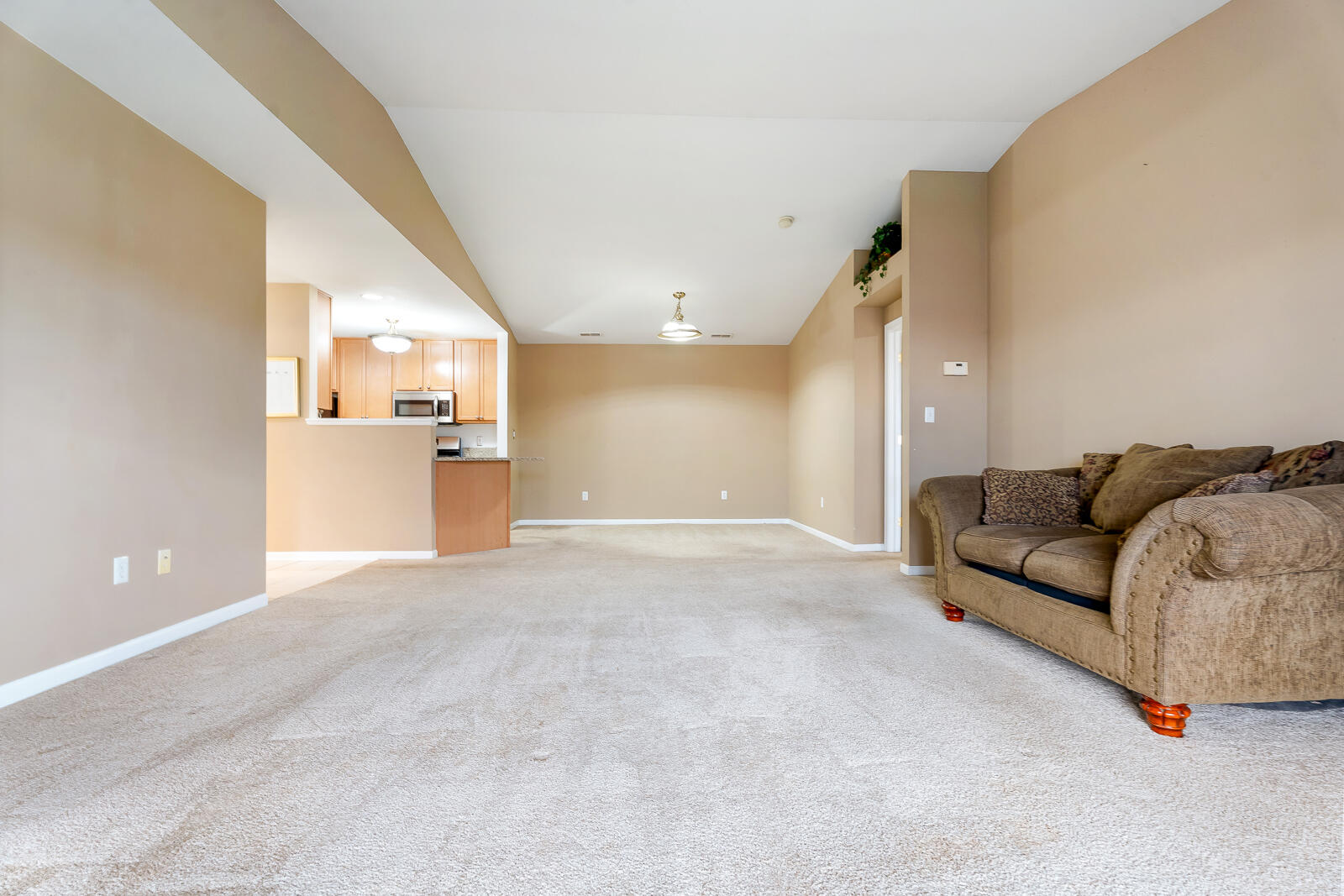 635 Cambridge Court, Munster, IN #2b, 46321; Image #8