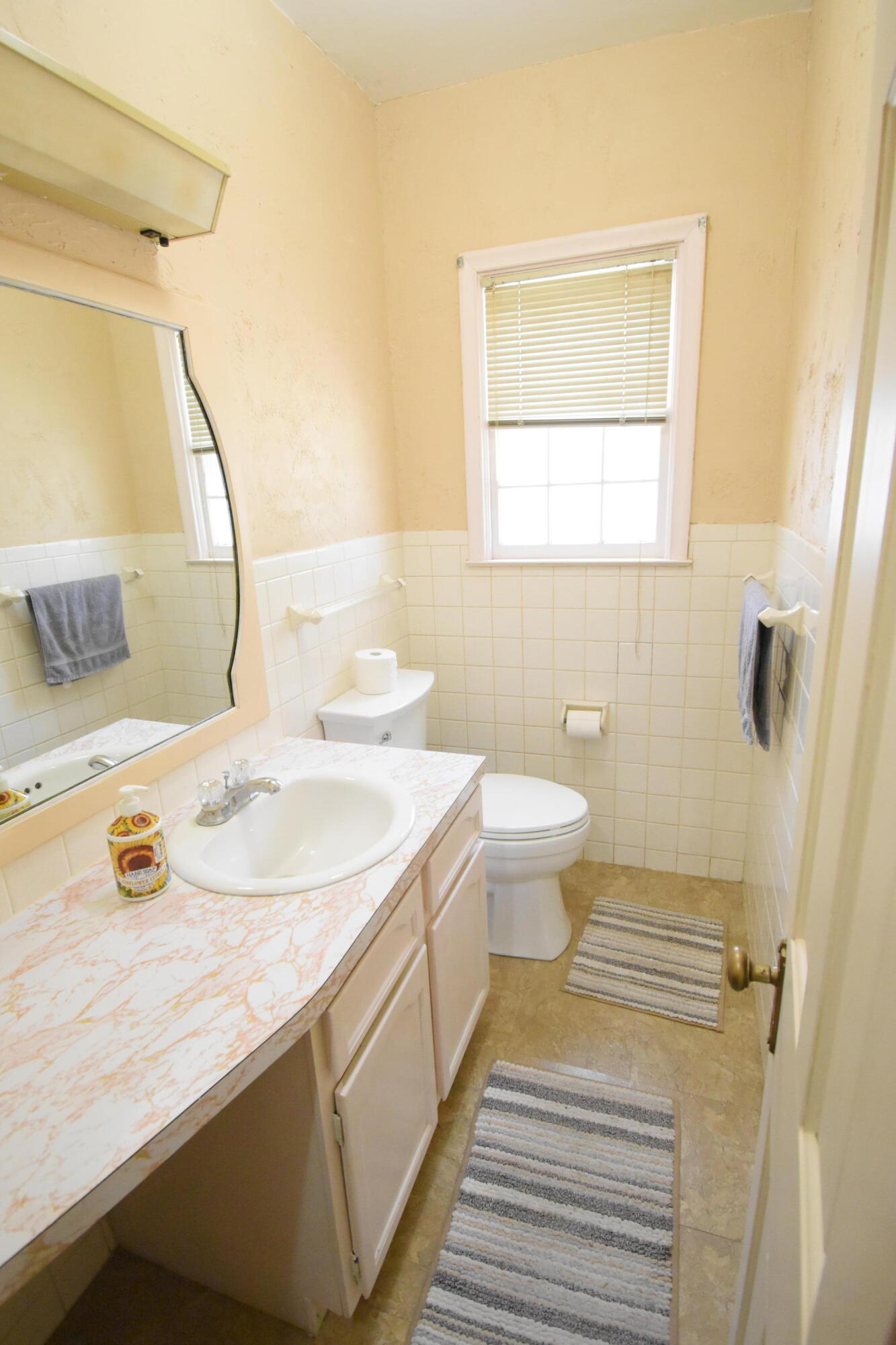 108 W Beaver Street, Morocco, IN 47963; Image #23