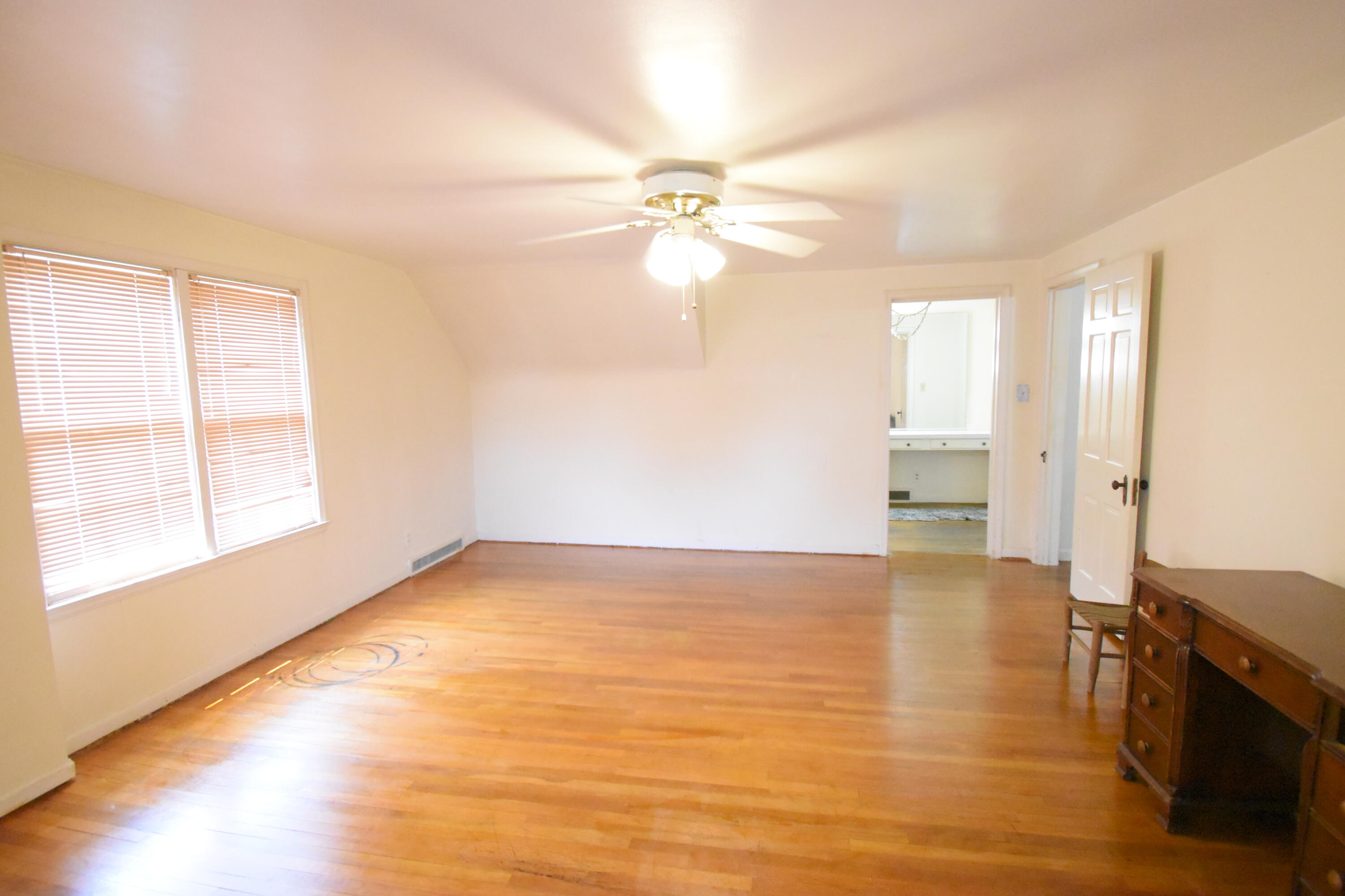 108 W Beaver Street, Morocco, IN 47963; Image #28
