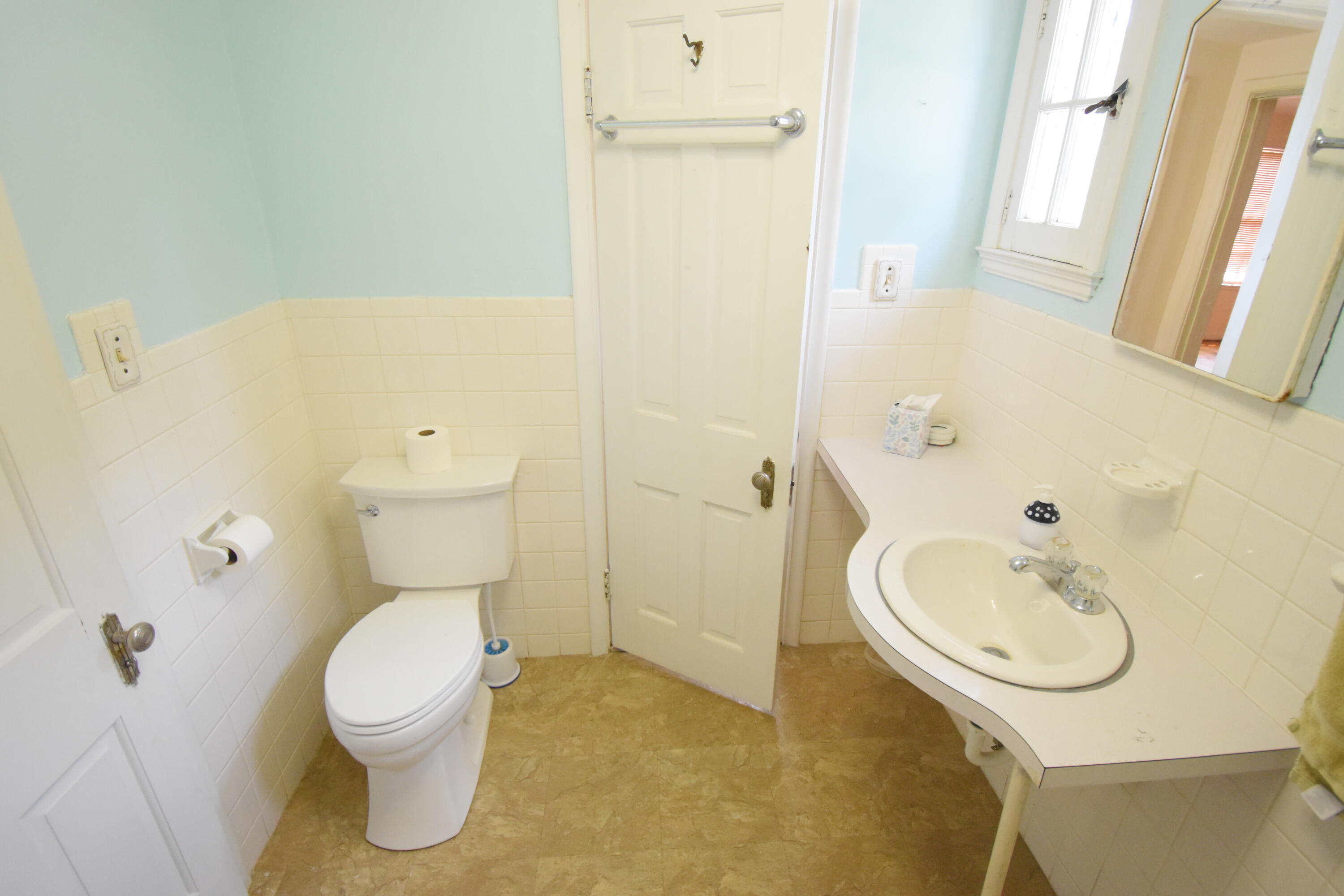 108 W Beaver Street, Morocco, IN 47963; Image #31