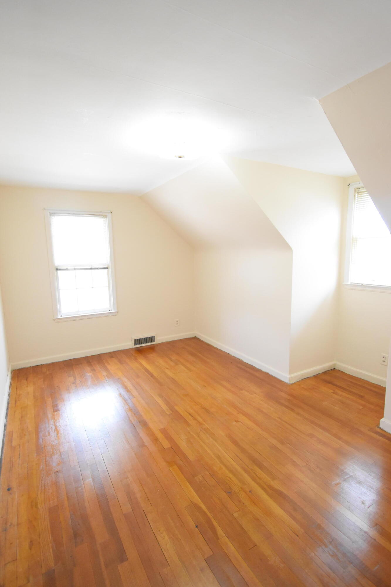 108 W Beaver Street, Morocco, IN 47963; Image #35