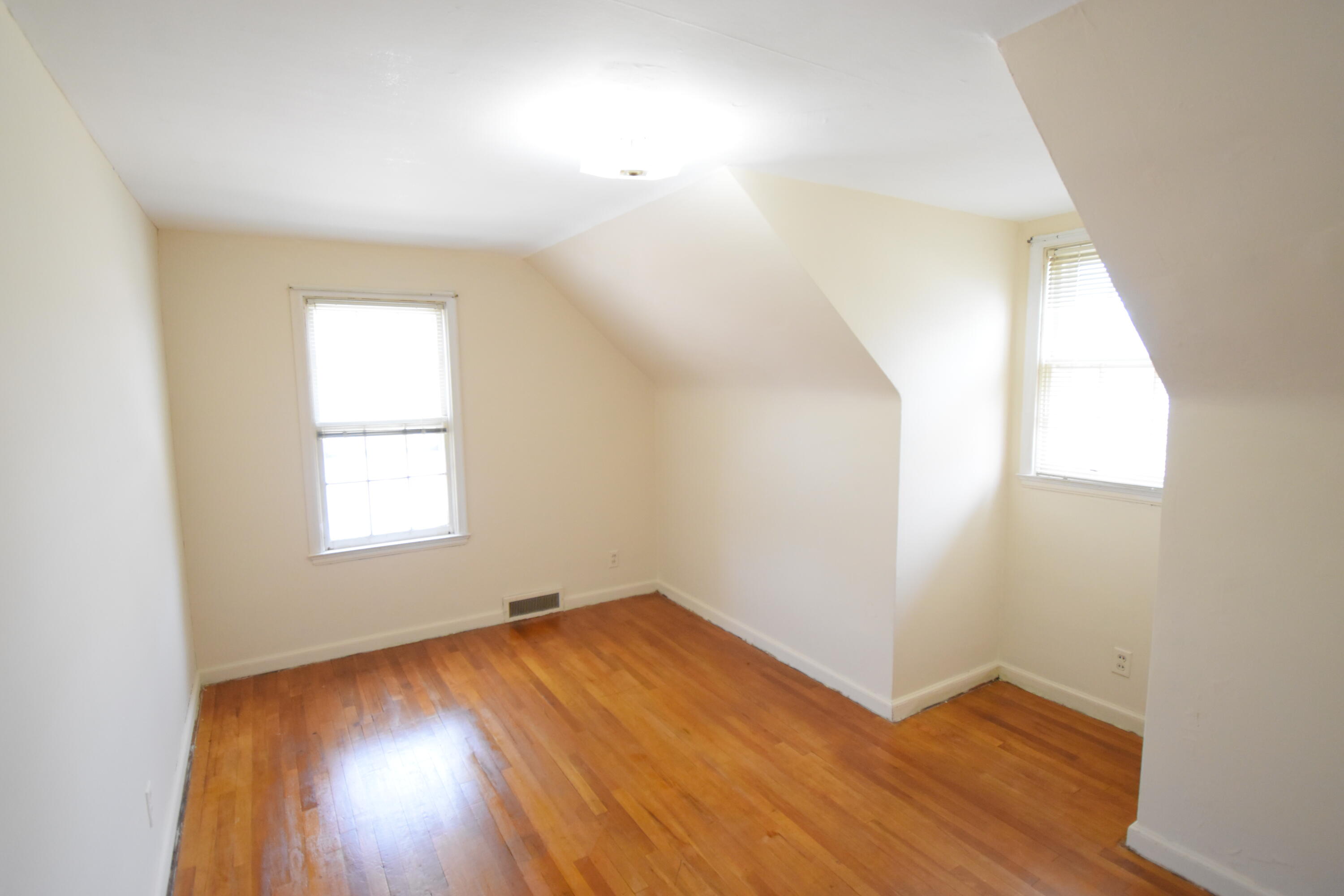 108 W Beaver Street, Morocco, IN 47963; Image #36