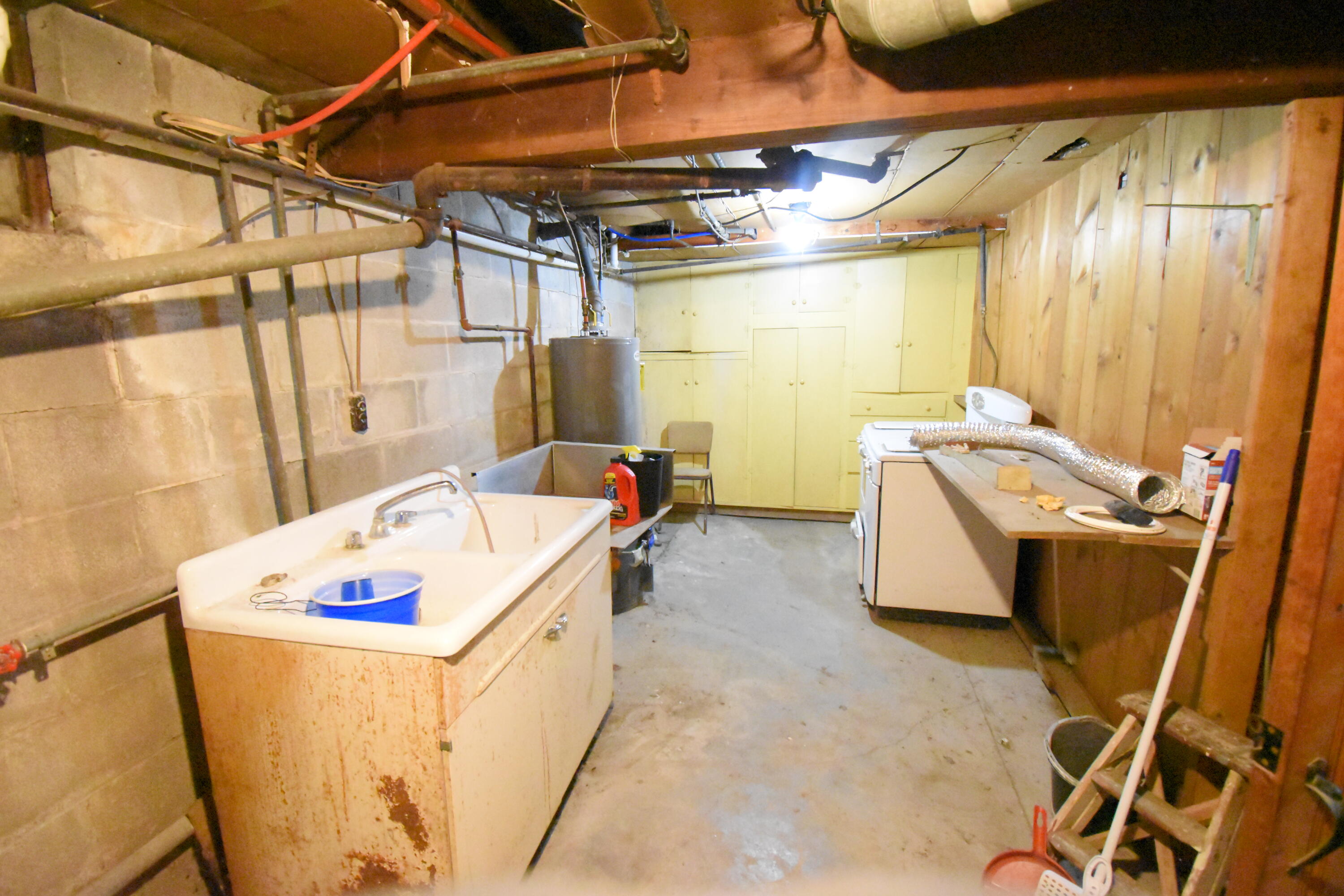 108 W Beaver Street, Morocco, IN 47963; Image #41