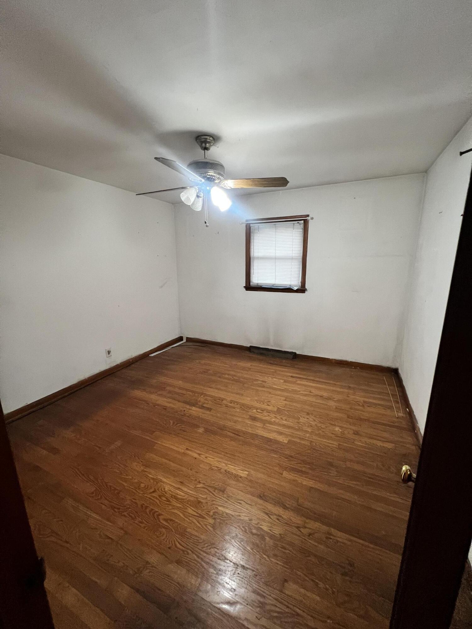 3747 Hohman Avenue, Hammond, IN 46327; Image #12