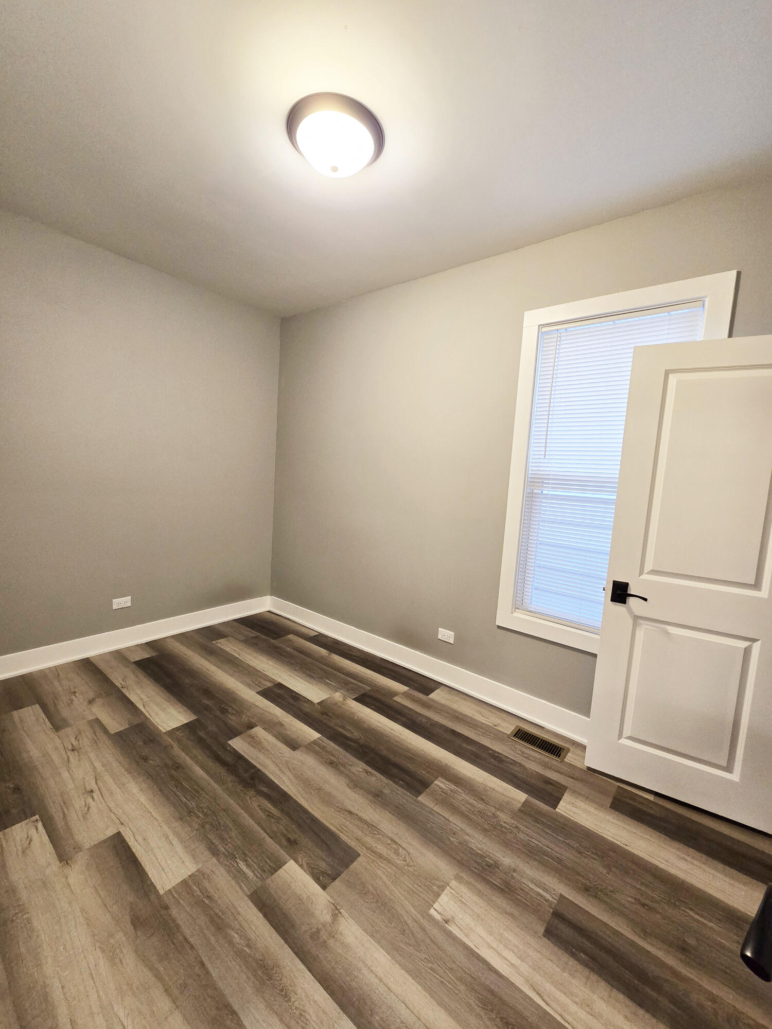 4332 Olcott Avenue, East Chicago, IN 46312; Image #10