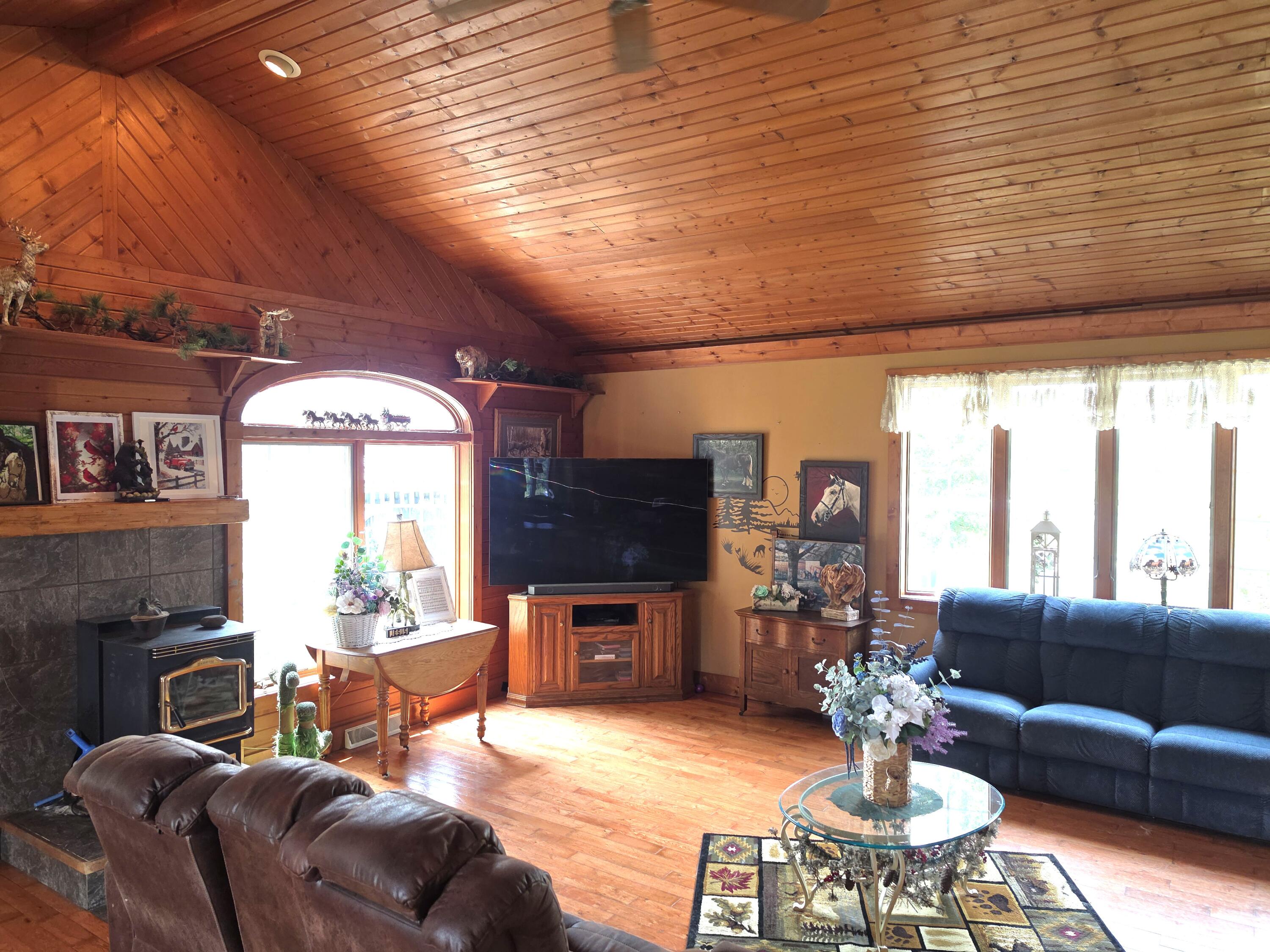 7161 N 1200 W, Fair Oaks, IN 47943; Image #5