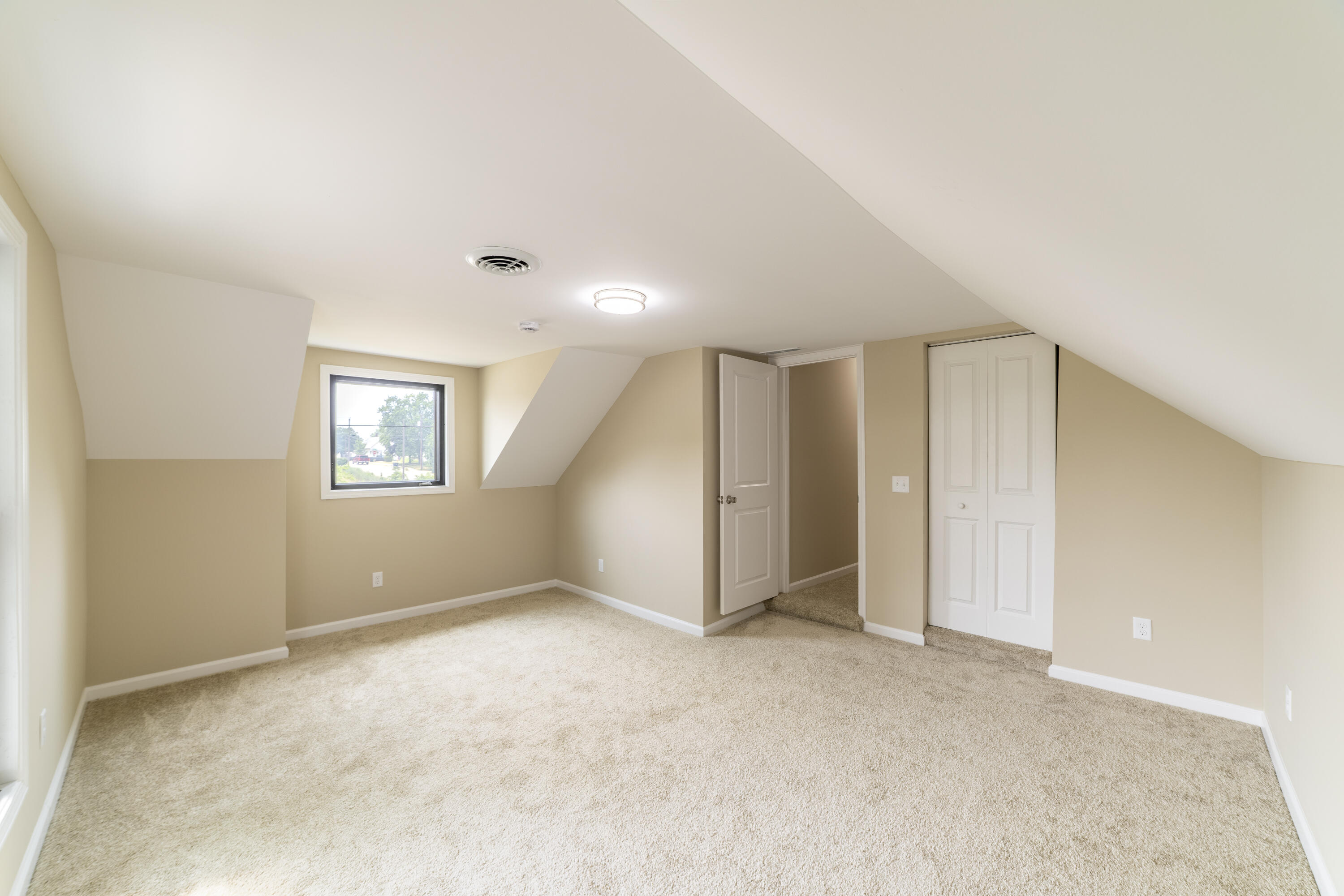 226 W William Street, Michigan City, IN 46360; Image #26