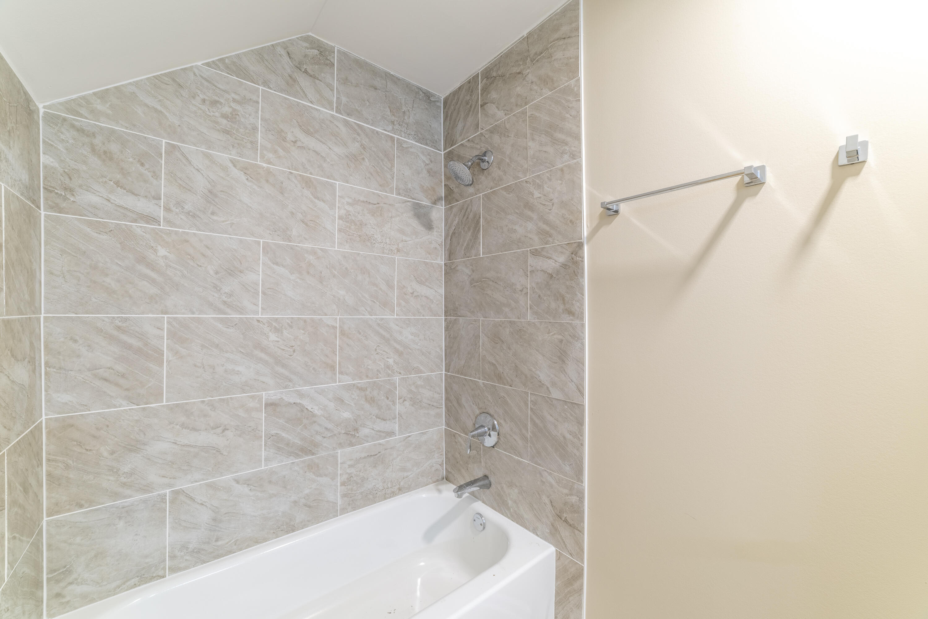 226 W William Street, Michigan City, IN 46360; Image #27