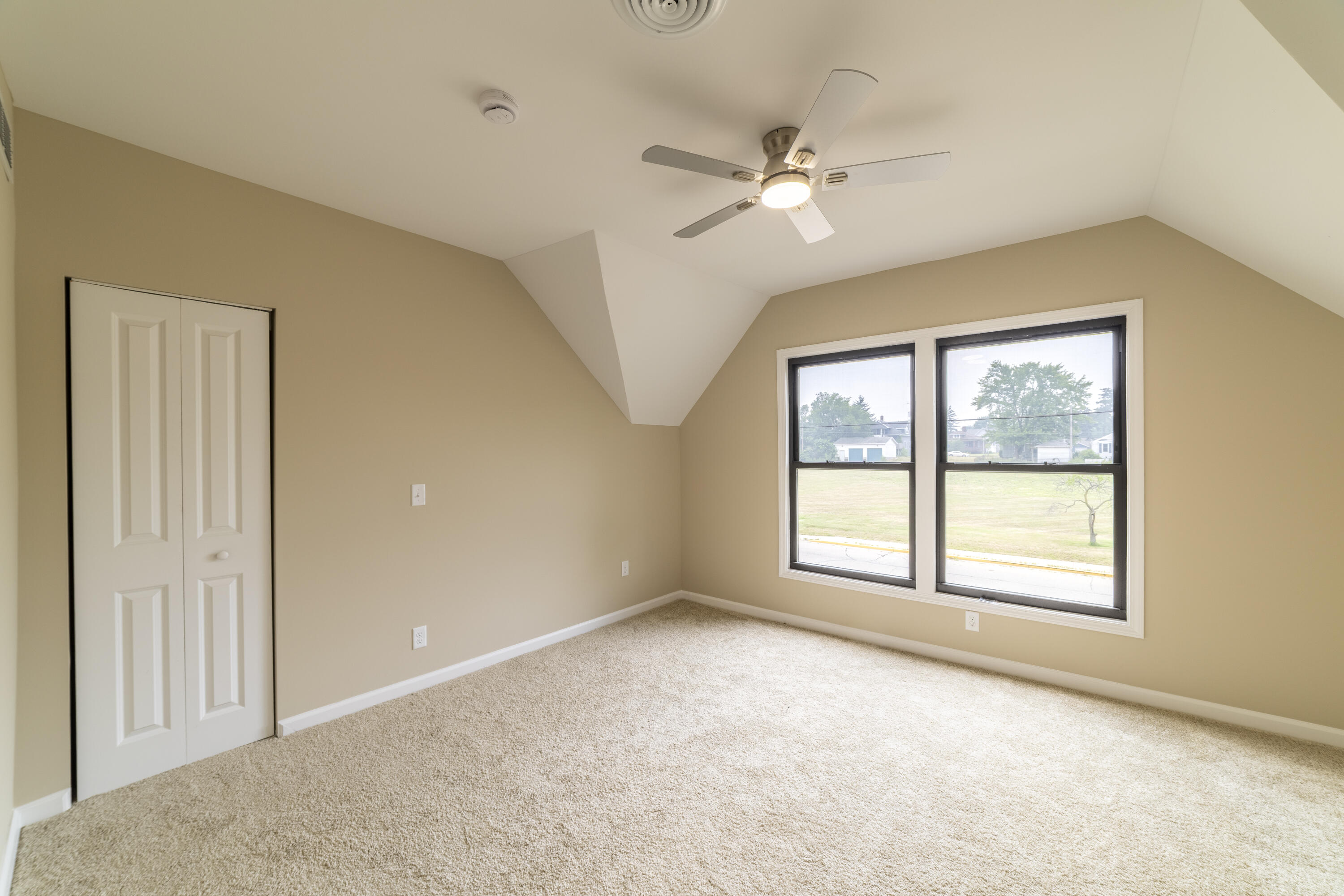 226 W William Street, Michigan City, IN 46360; Image #28