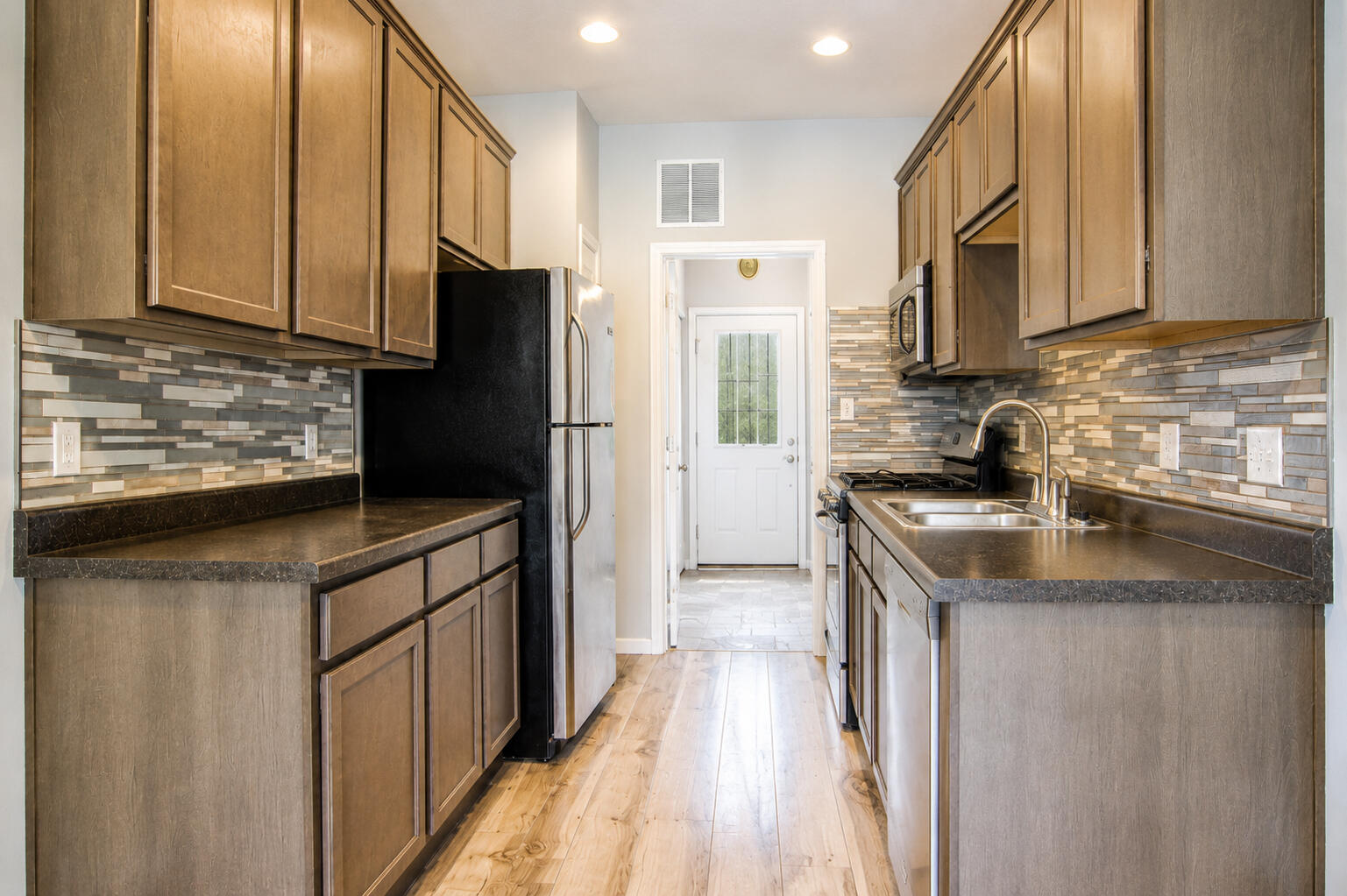 1747 Circle North Drive, Schererville, IN 46375; Image #4