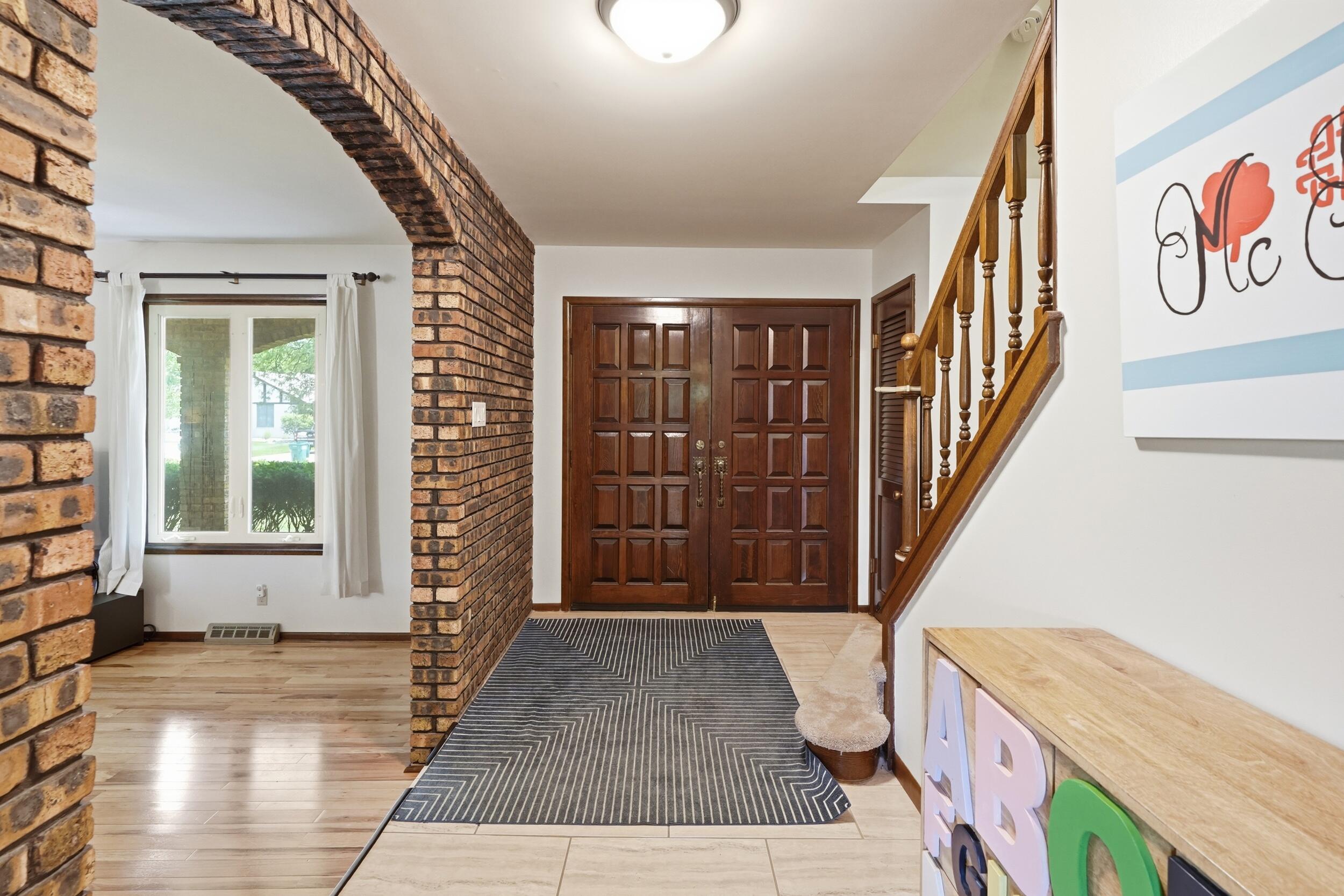 9218 Greenwood Avenue, Munster, IN 46321; Image #3