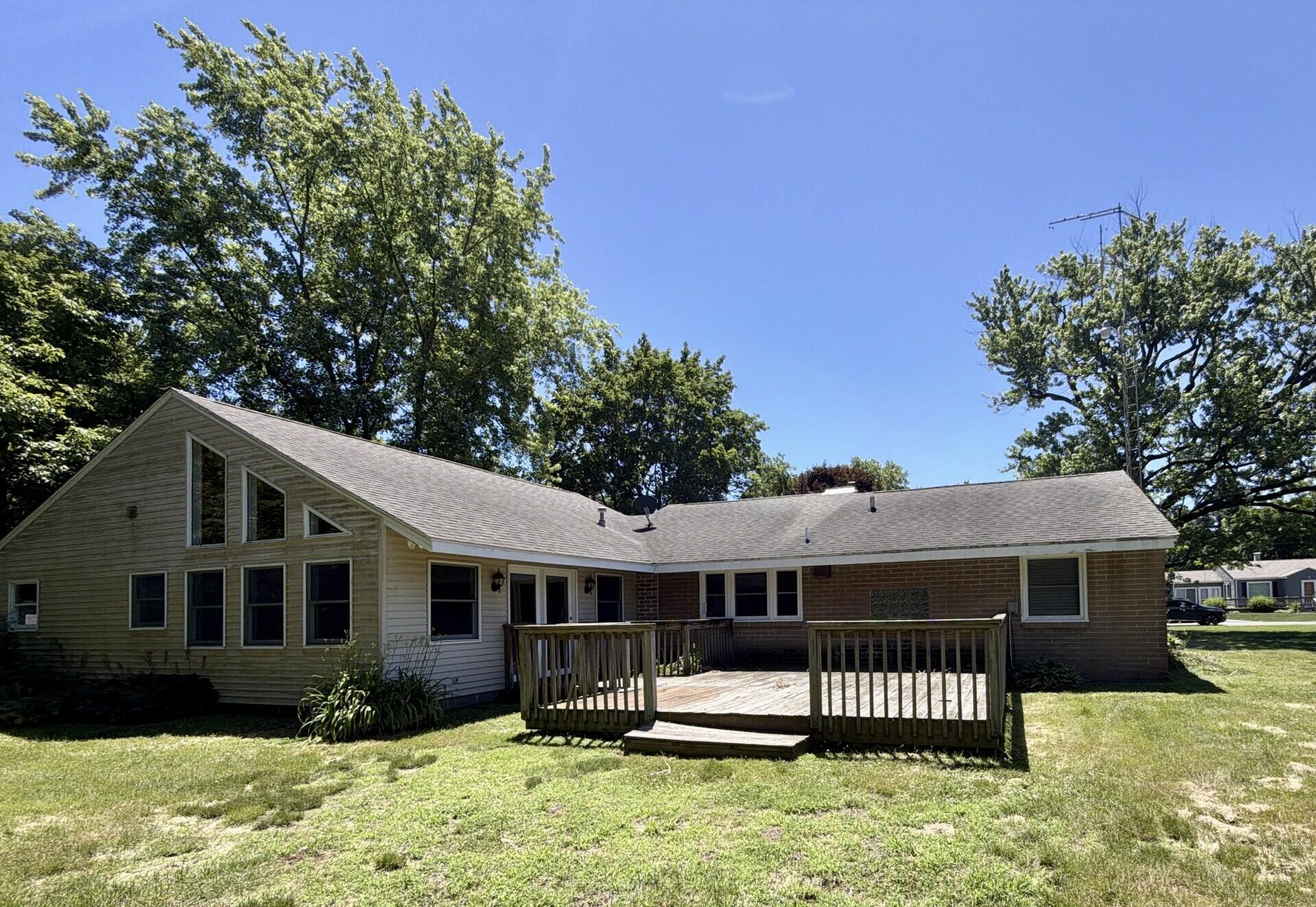 2223 W Oak Street, La Porte, IN 46350; Image #8