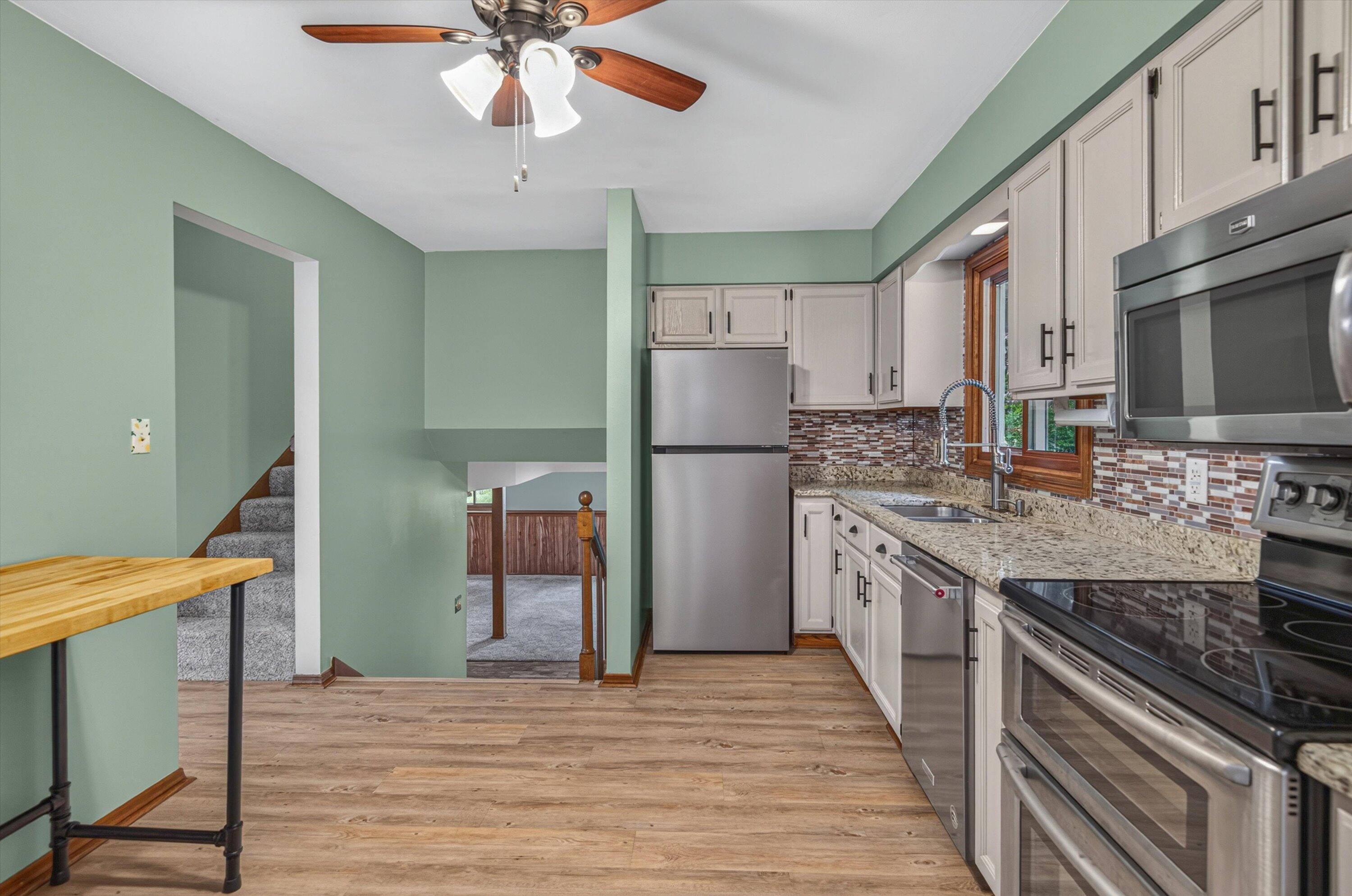 8832 Jefferson Court, Munster, IN 46321; Image #10