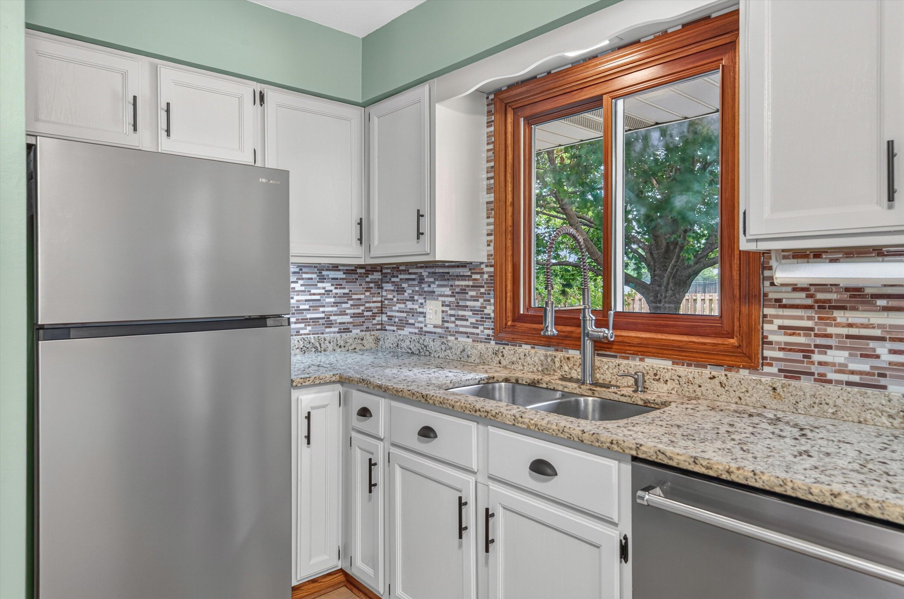 8832 Jefferson Court, Munster, IN 46321; Image #11