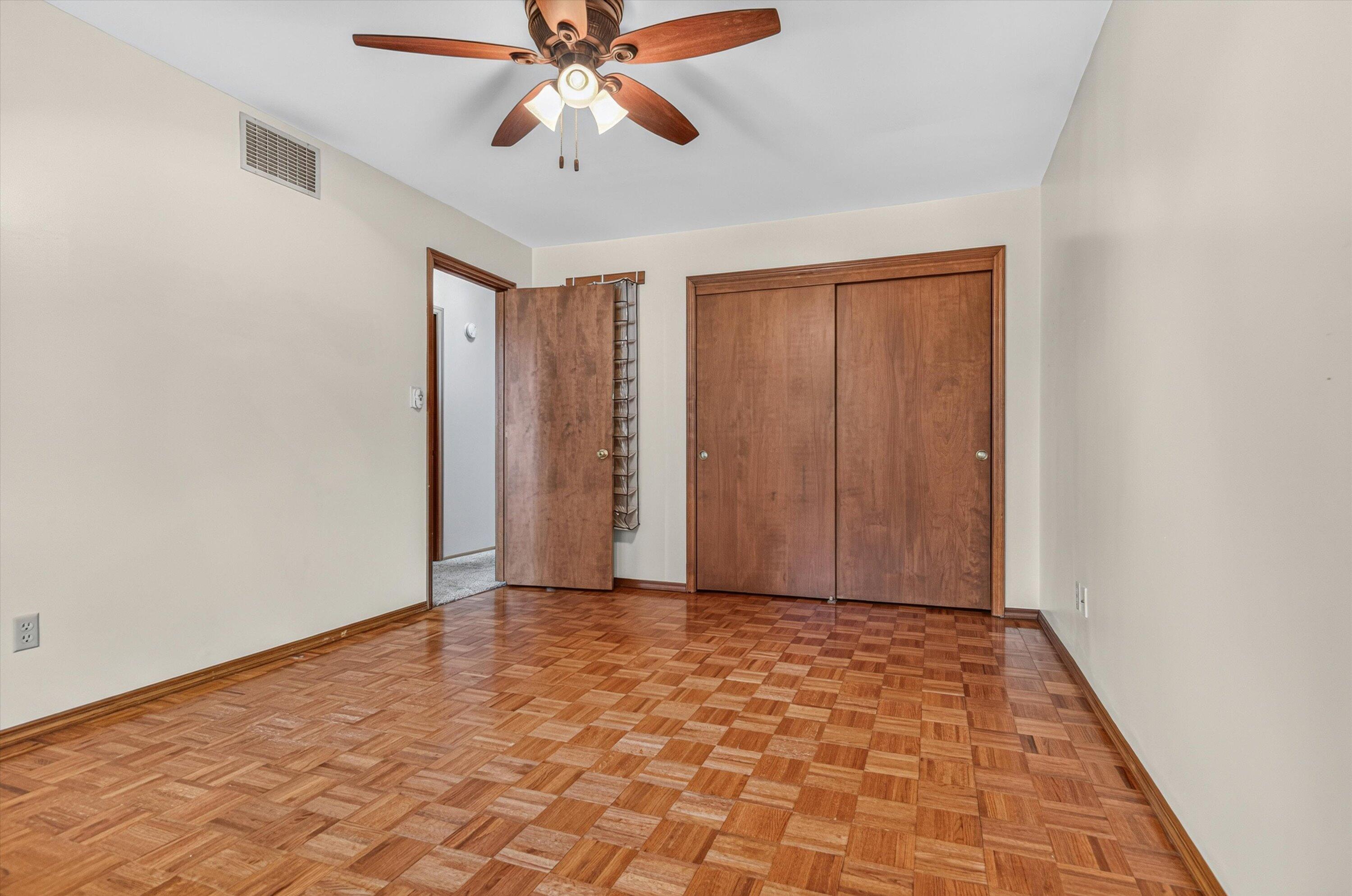 8832 Jefferson Court, Munster, IN 46321; Image #19