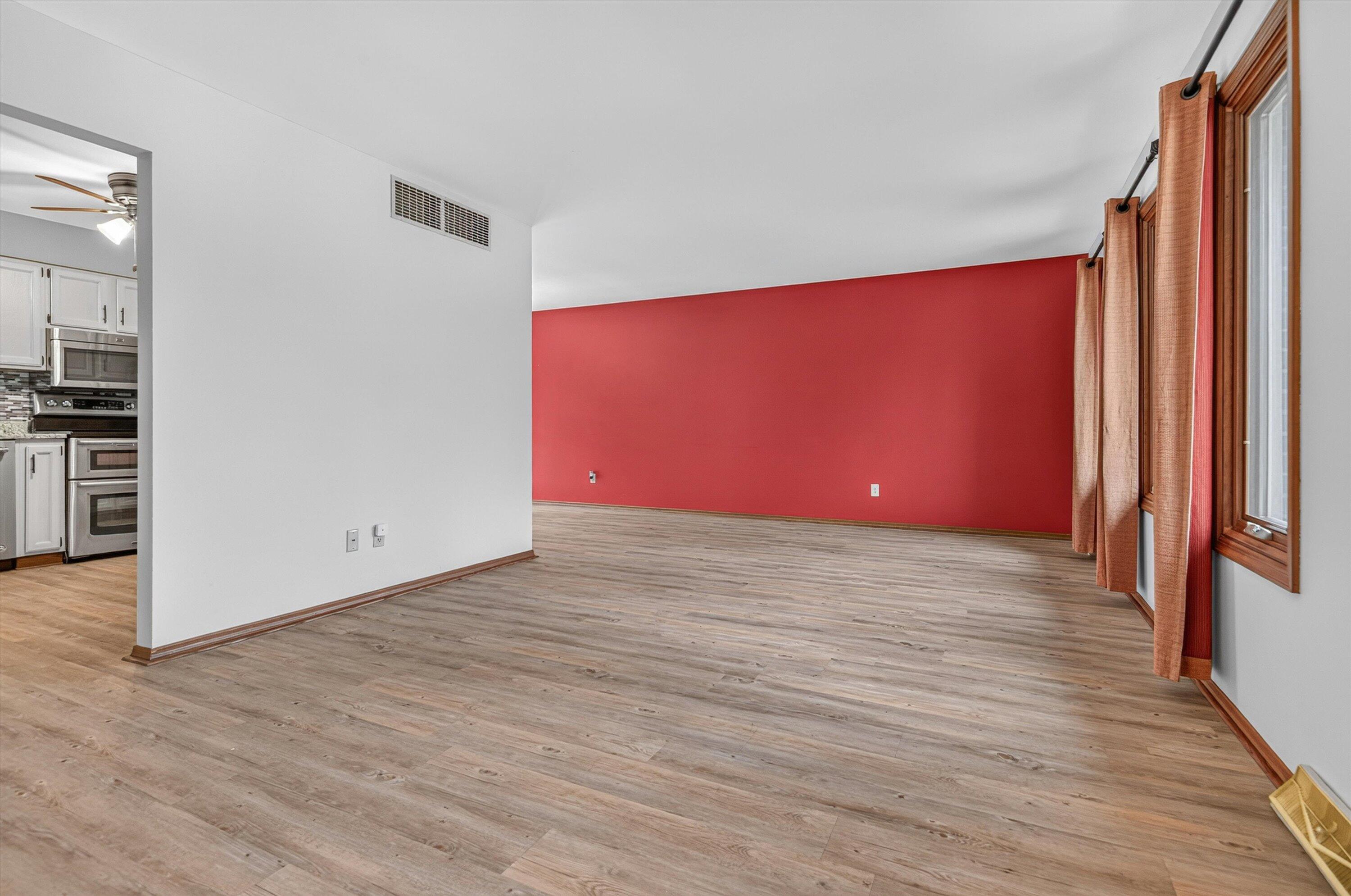 8832 Jefferson Court, Munster, IN 46321; Image #2