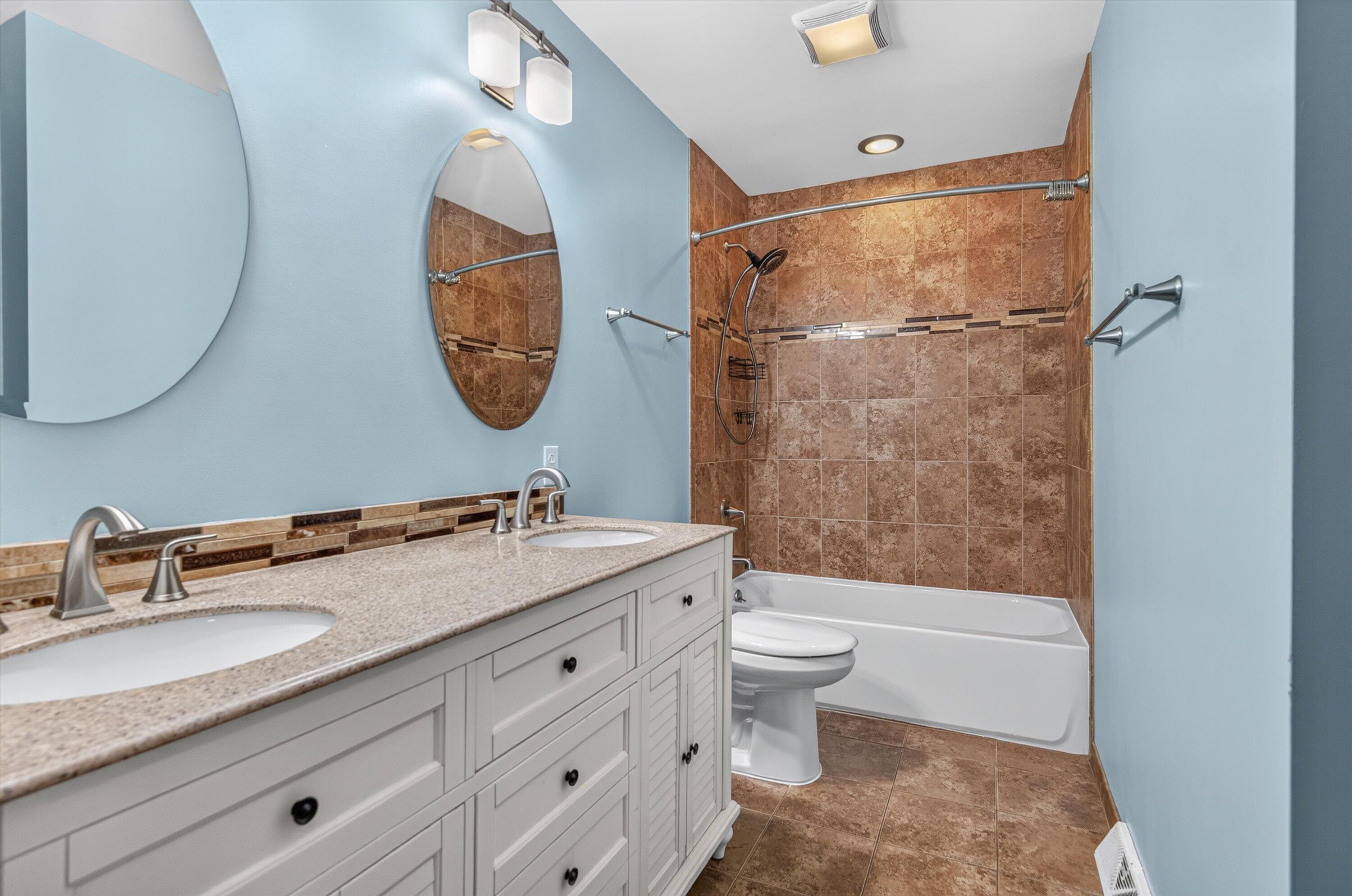 8832 Jefferson Court, Munster, IN 46321; Image #22