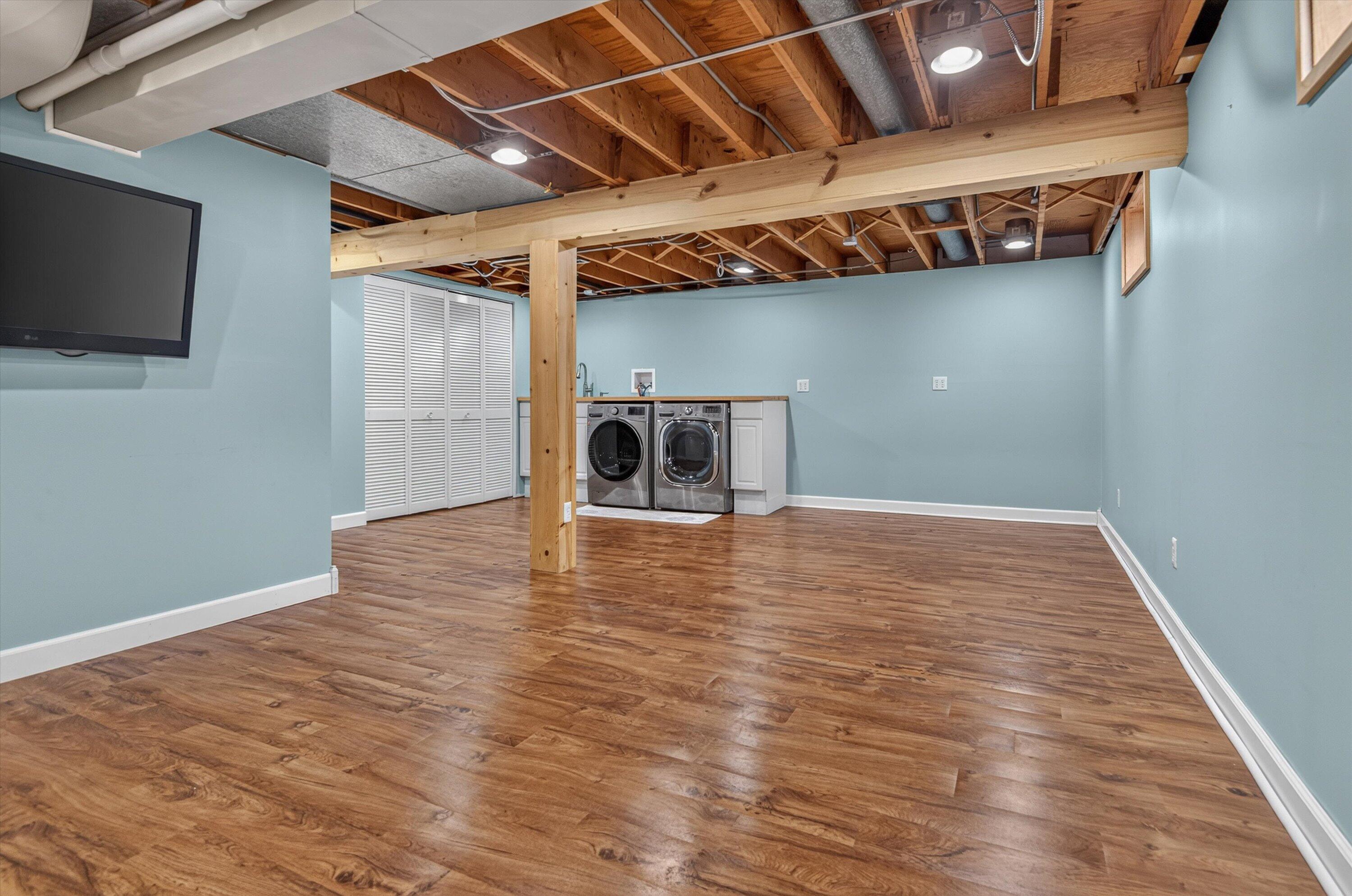 8832 Jefferson Court, Munster, IN 46321; Image #23