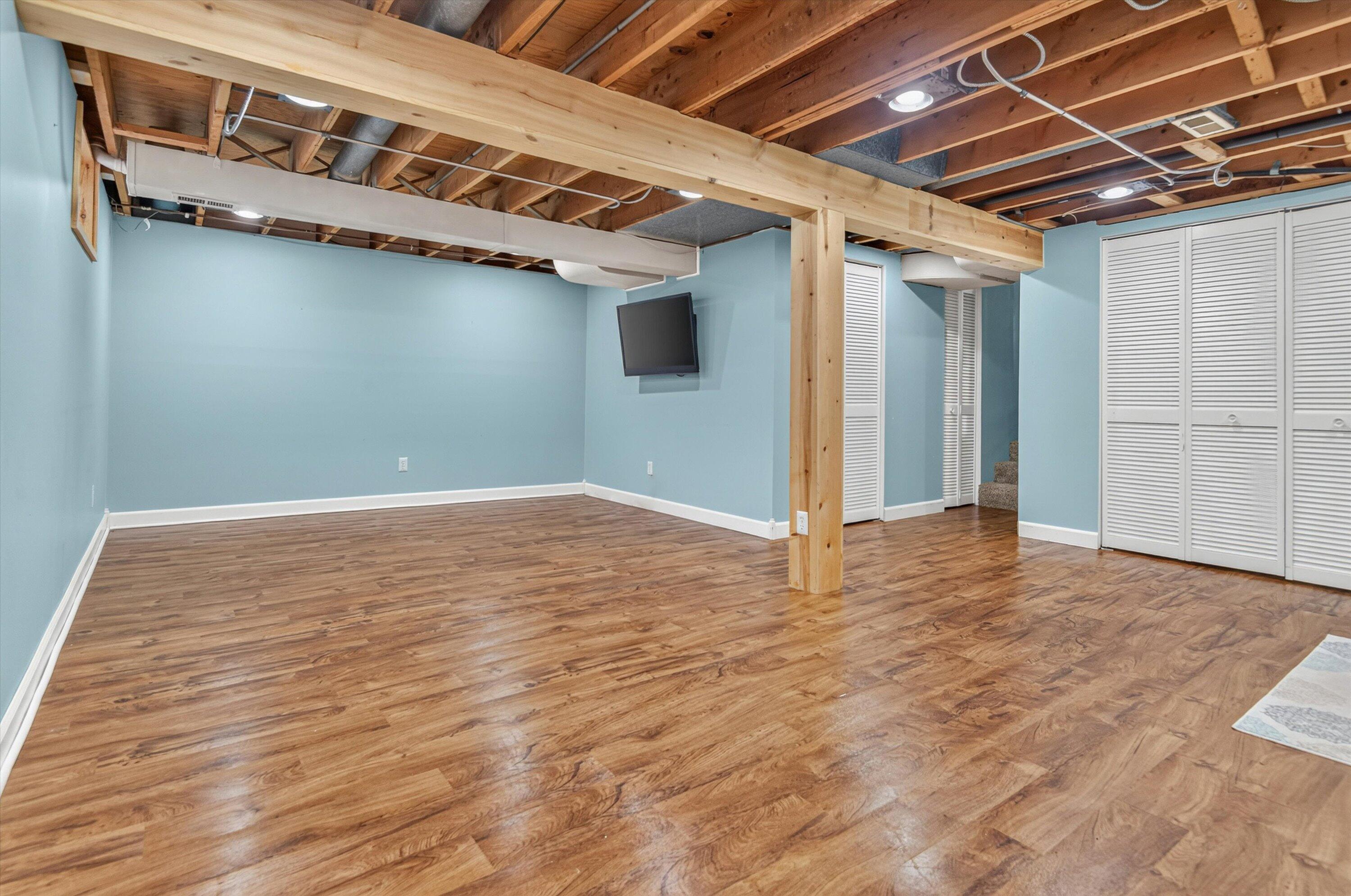 8832 Jefferson Court, Munster, IN 46321; Image #24