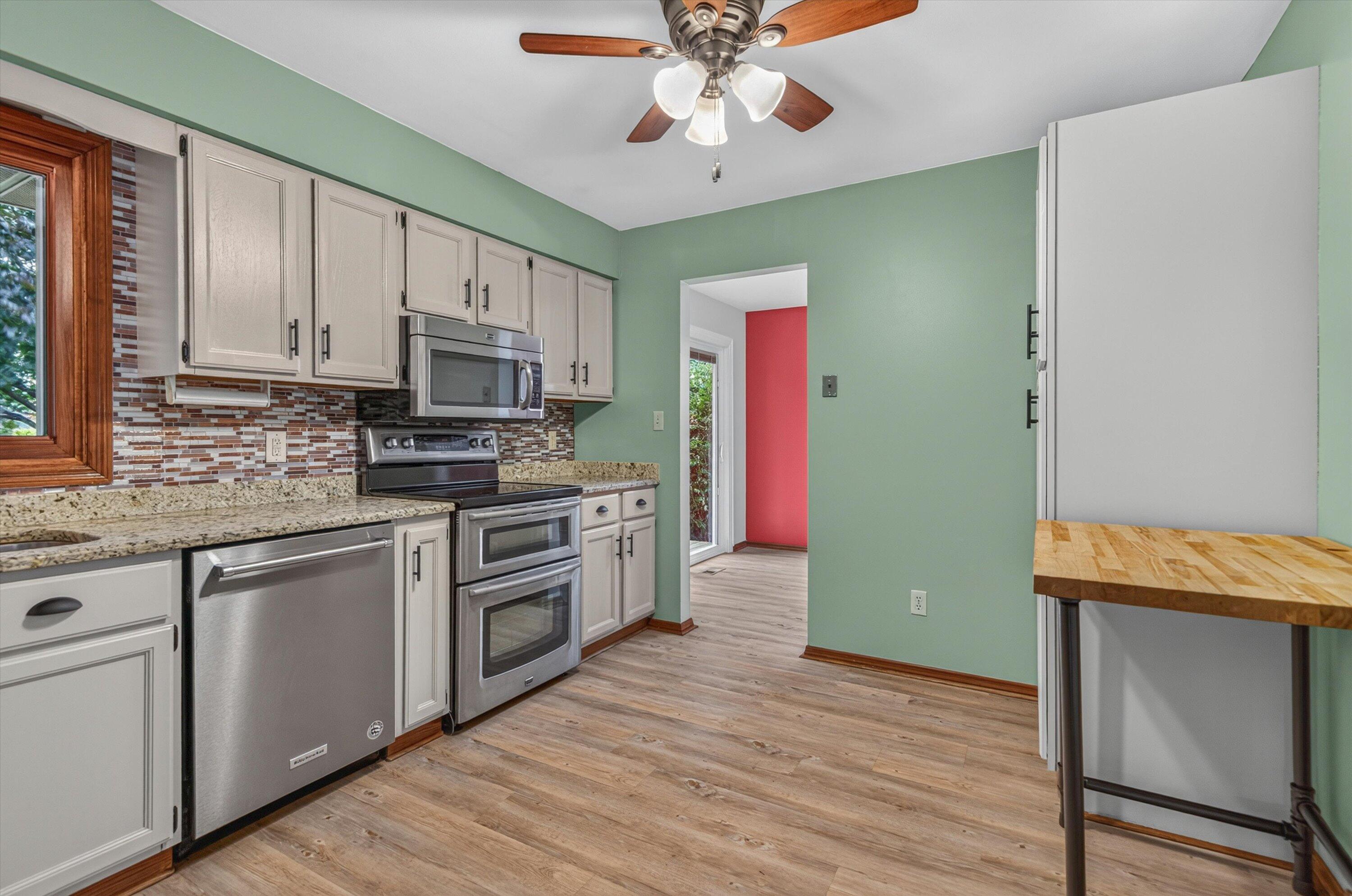 8832 Jefferson Court, Munster, IN 46321; Image #9