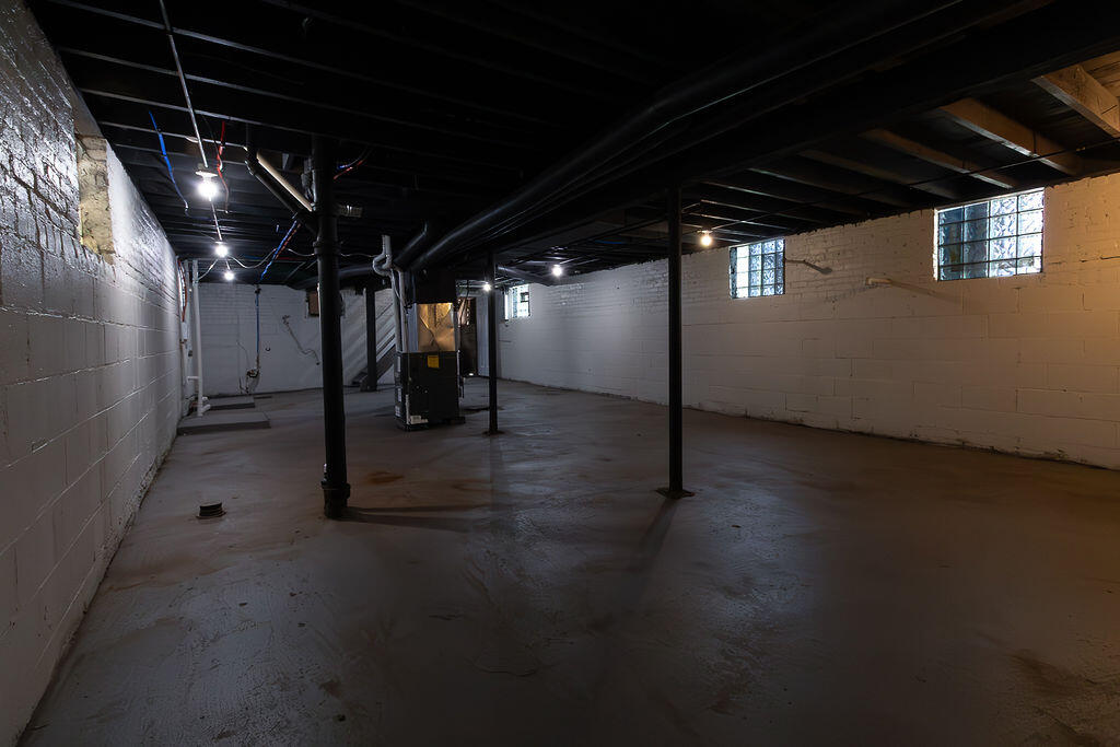 2180 Massachusetts Street, Gary, IN 46407; Image #36