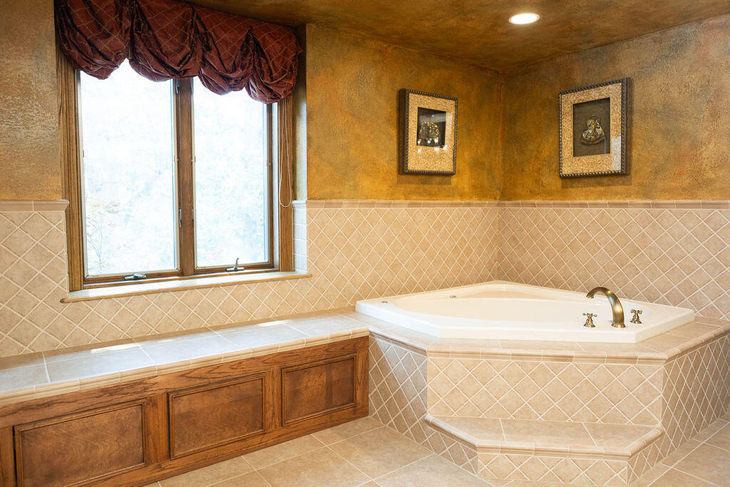 5788 E 105th, Winfield, IN 46307; Image #32