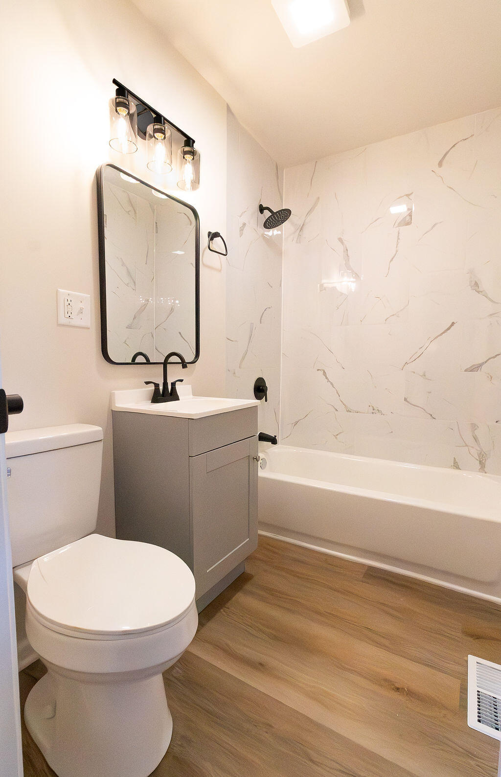 1014 W 19th Avenue, Gary, IN 46407; Image #18