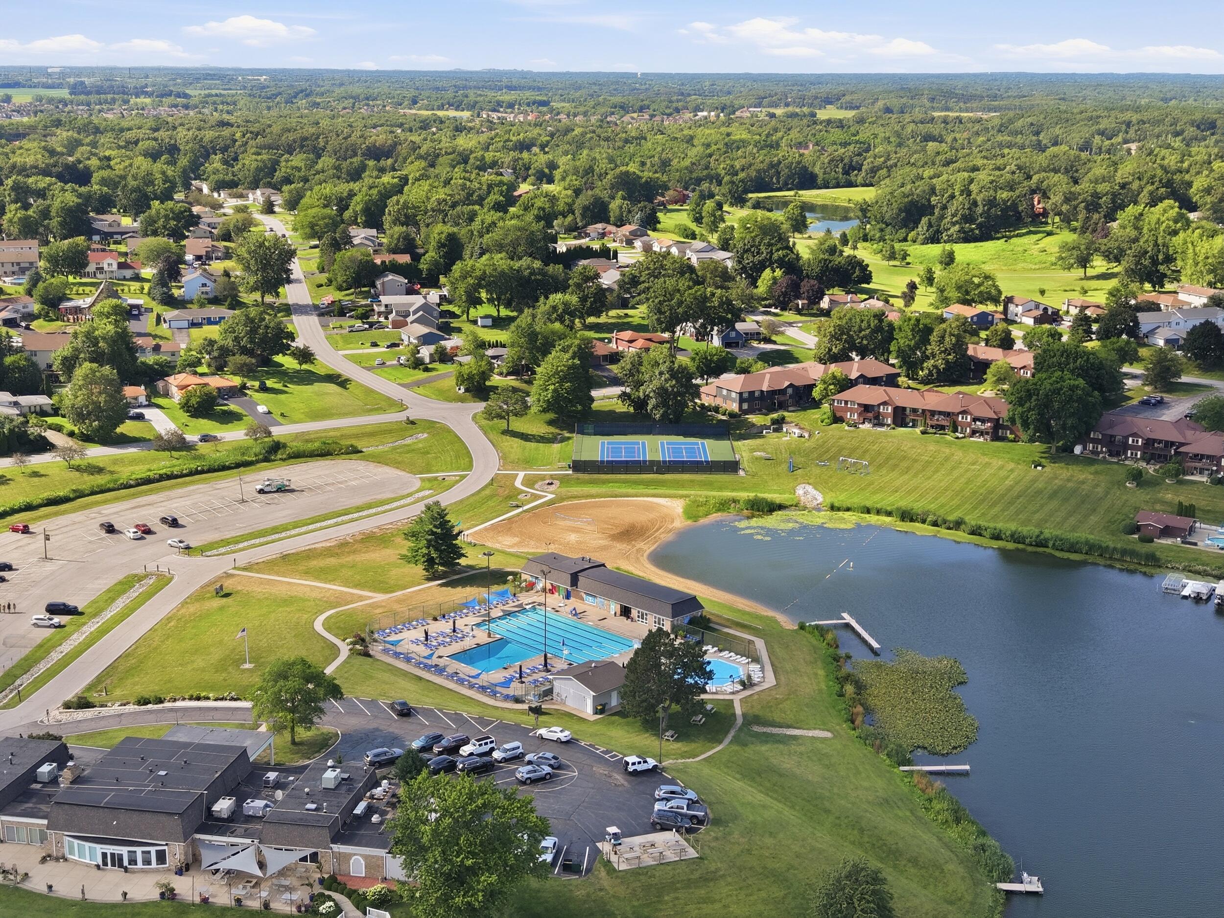 2529 E Lakeshore Drive, Crown Point, IN #A-47, 46307; Image #22