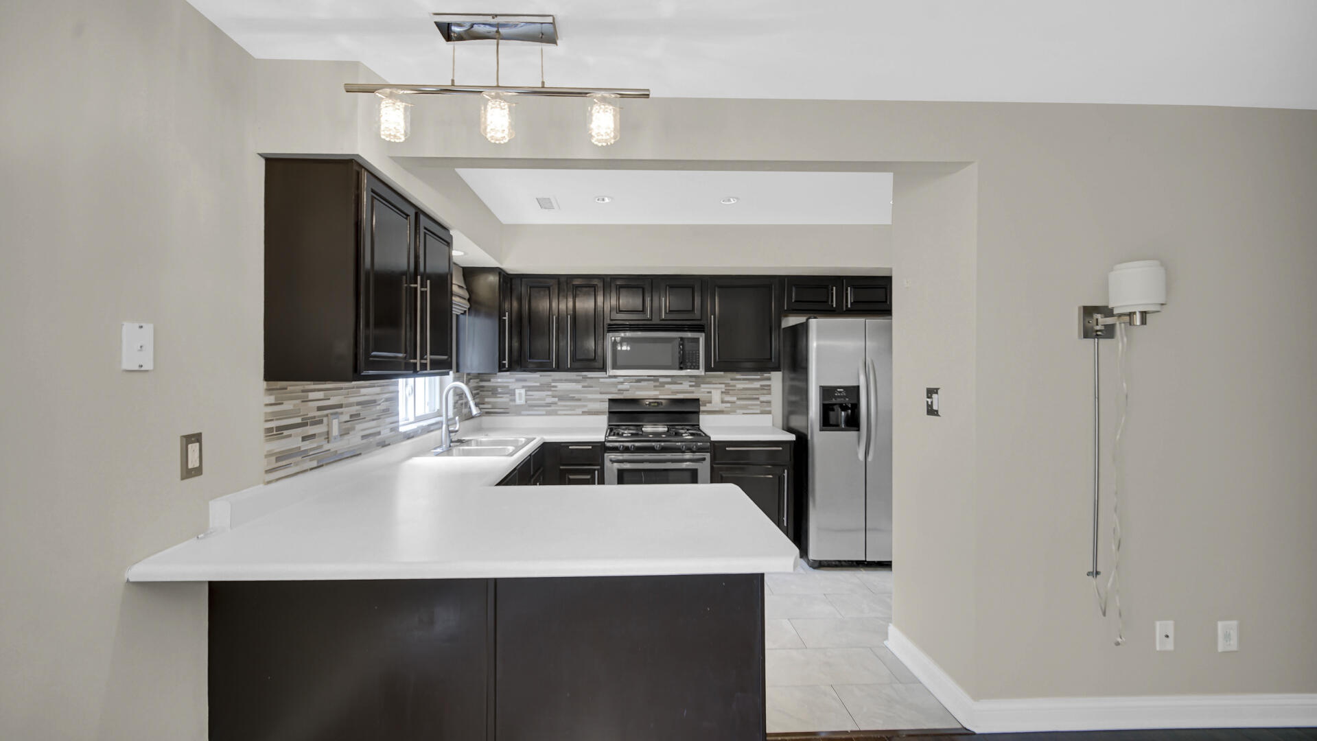 911 Penny Court, Hobart, IN 46342; Image #6